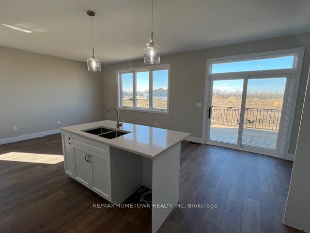 1013 Dobbie Street, Brockville, ON K6V 7N1 photo 5