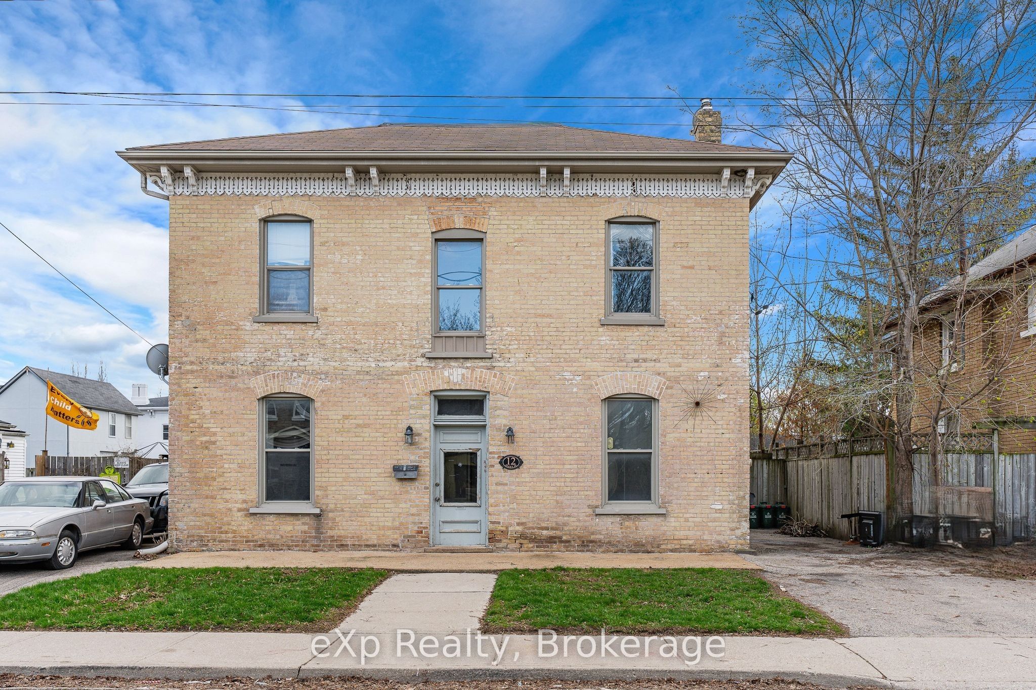 12 Fleet Street, Brantford, ON N3T 3S7 photo 2