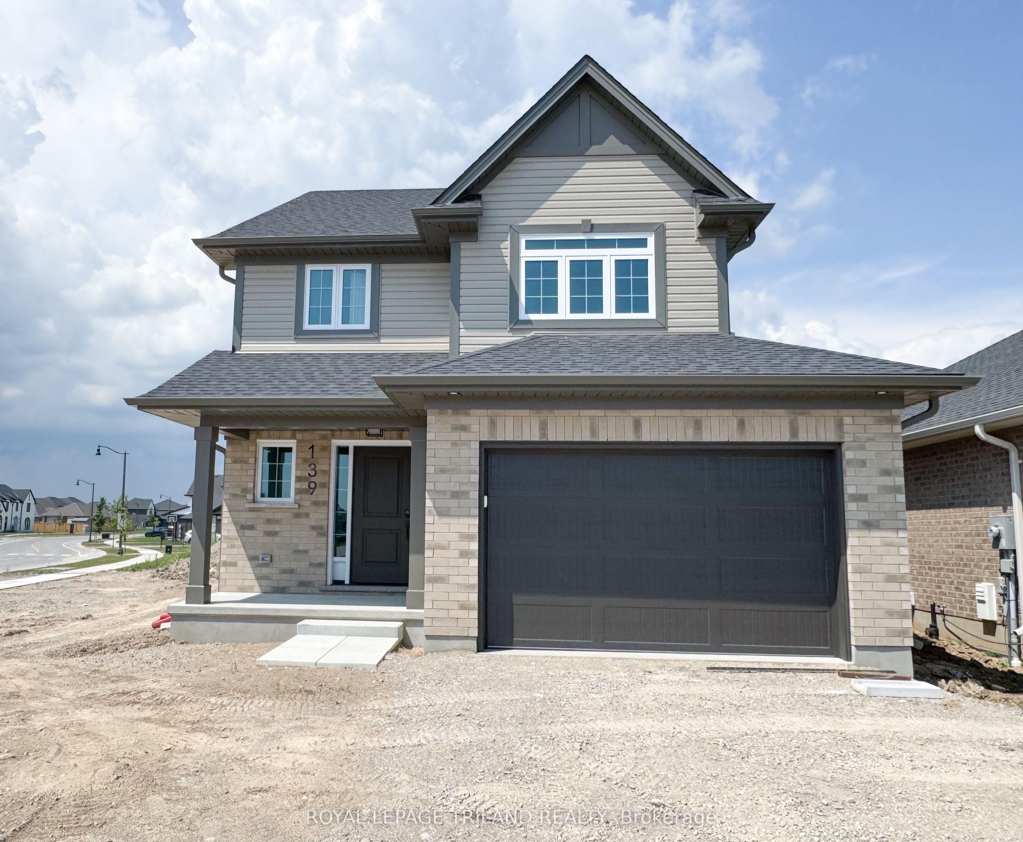 139 Empire Parkway, St. Thomas, ON N5R 0P1 photo 2