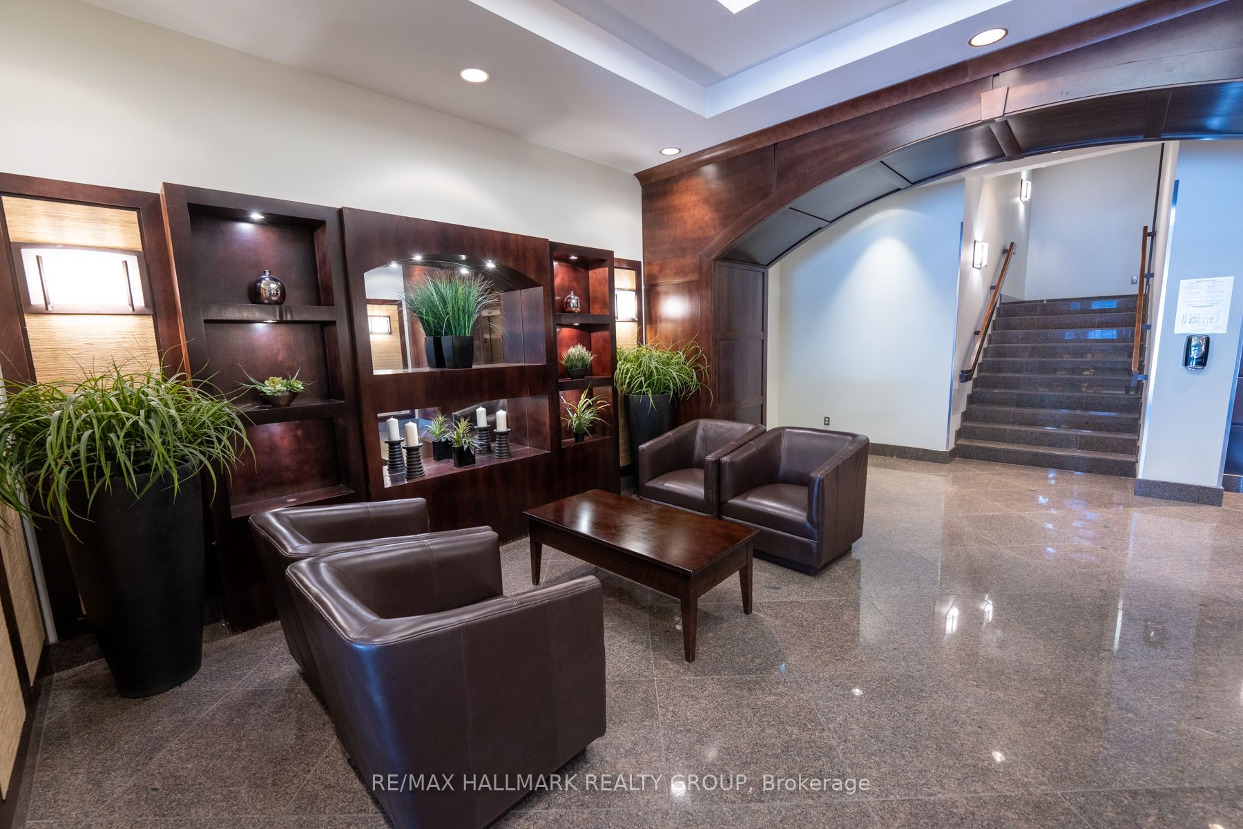200 Besserer Street 1007, Lower Town - Sandy Hill, ON K1N 0A7 photo 2