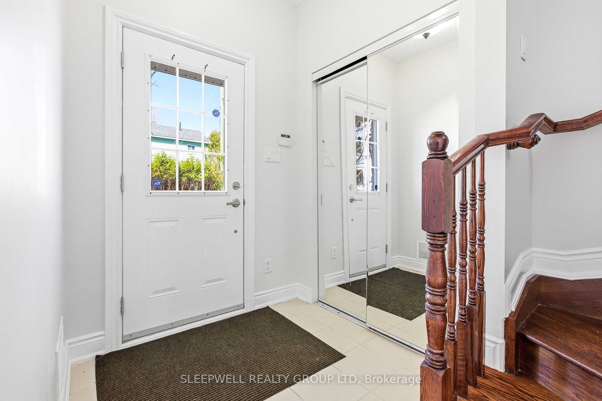 54 Christie Street, West Centre Town, ON K1R 0A9 photo 3