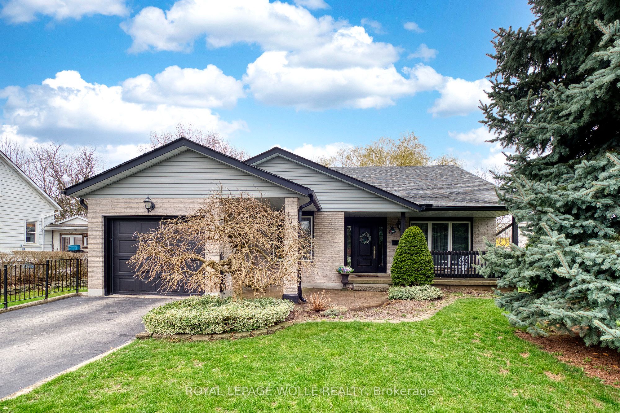 108 Queensway Drive, Woolwich, ON N0B 2N0 photo 3