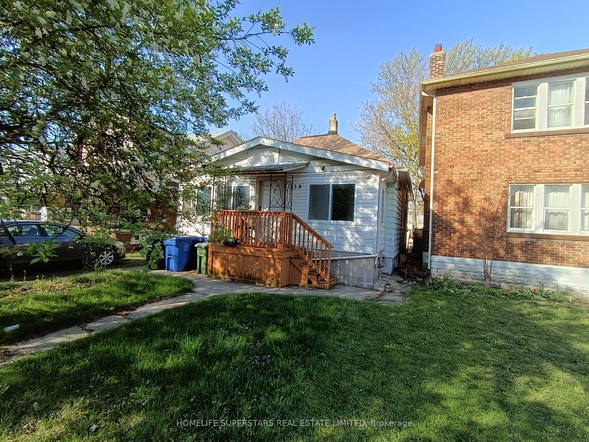 739 Campbell Avenue, Windsor, ON N9B 2H6 photo 2