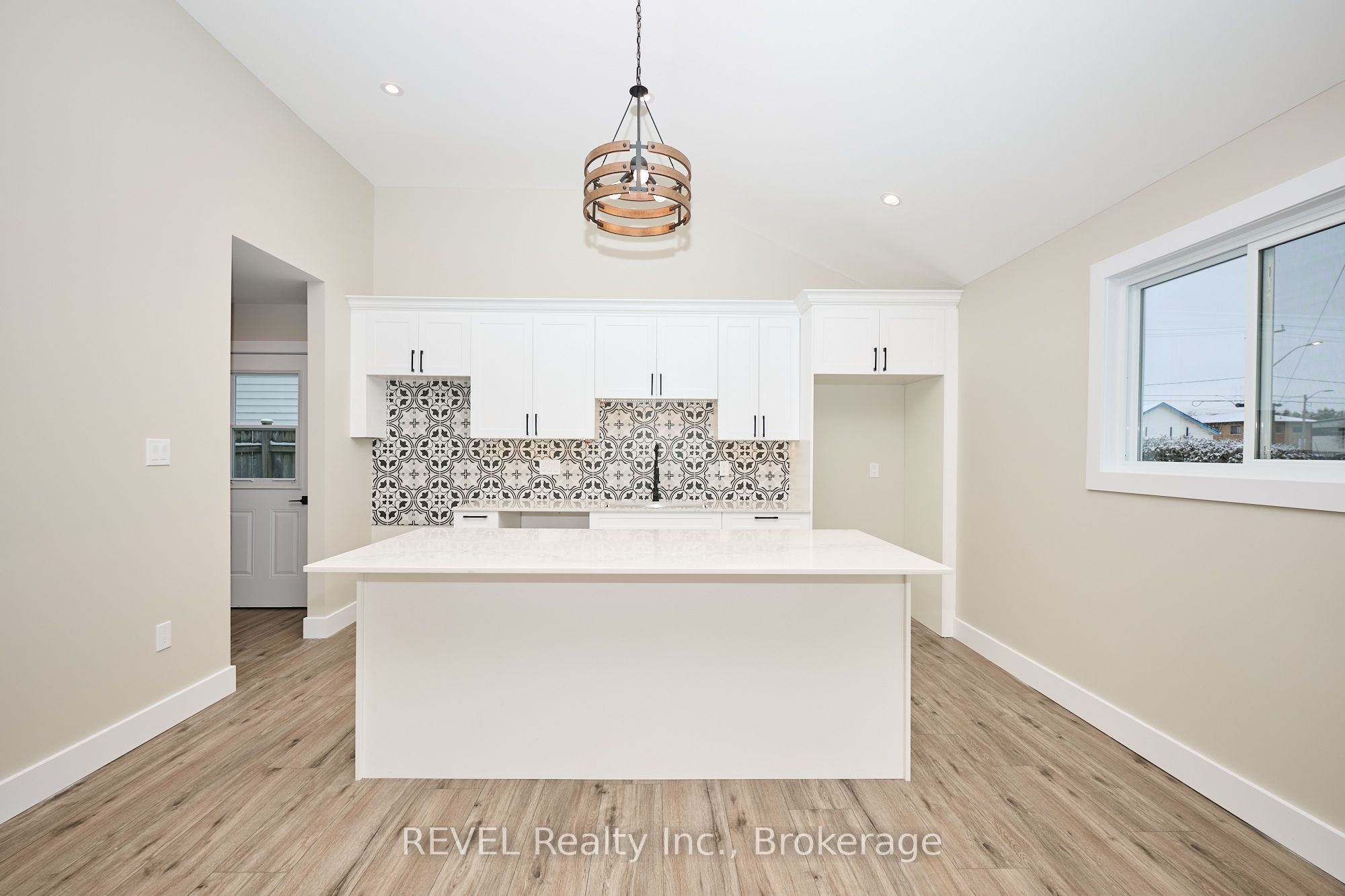 406 Hennepin Avenue, Welland, ON L3B 4T5 photo 5