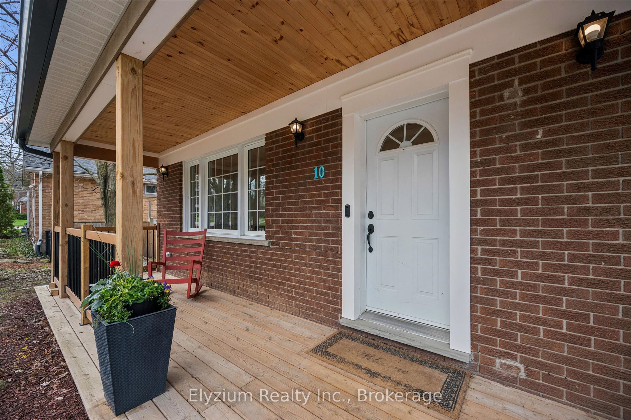 10 Winston Crescent, Guelph, ON N1E 2J9 photo 2