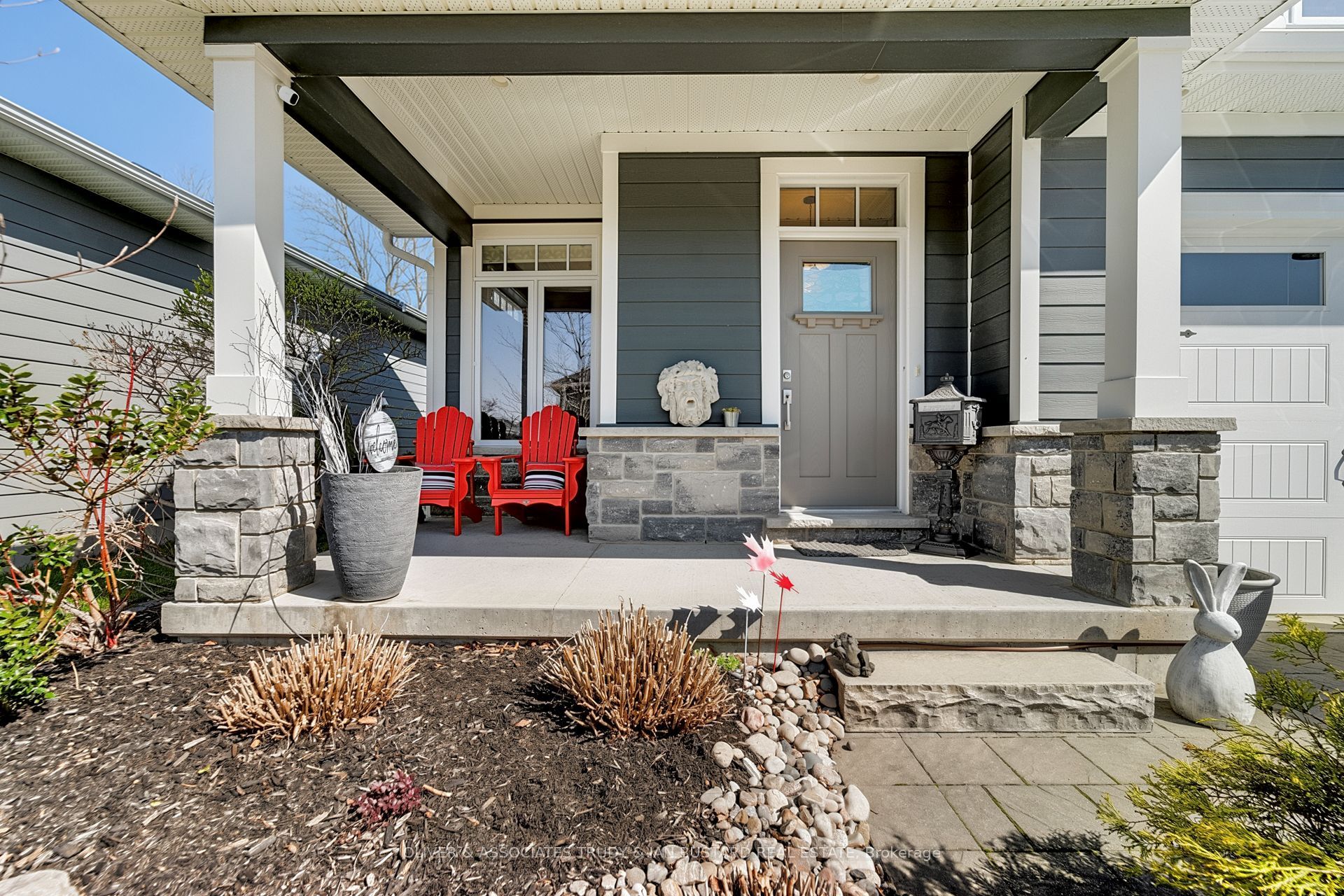 50 Sunrise Lane, Lambton Shores, ON N0M 1T0 photo 2