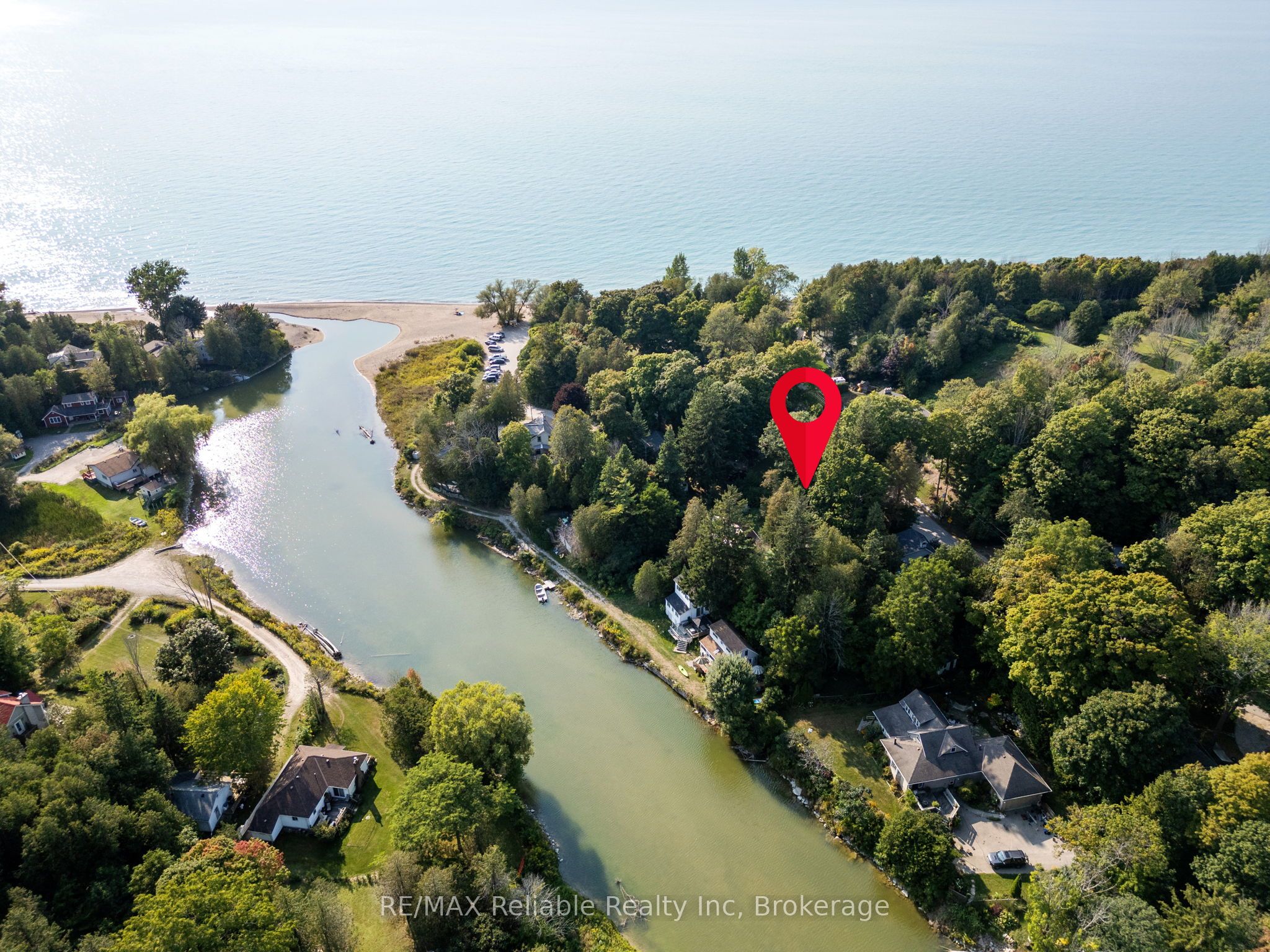 24 Huron Street N, Ashfield-Colborne-Wawanosh, ON N7A 3X9 photo 5