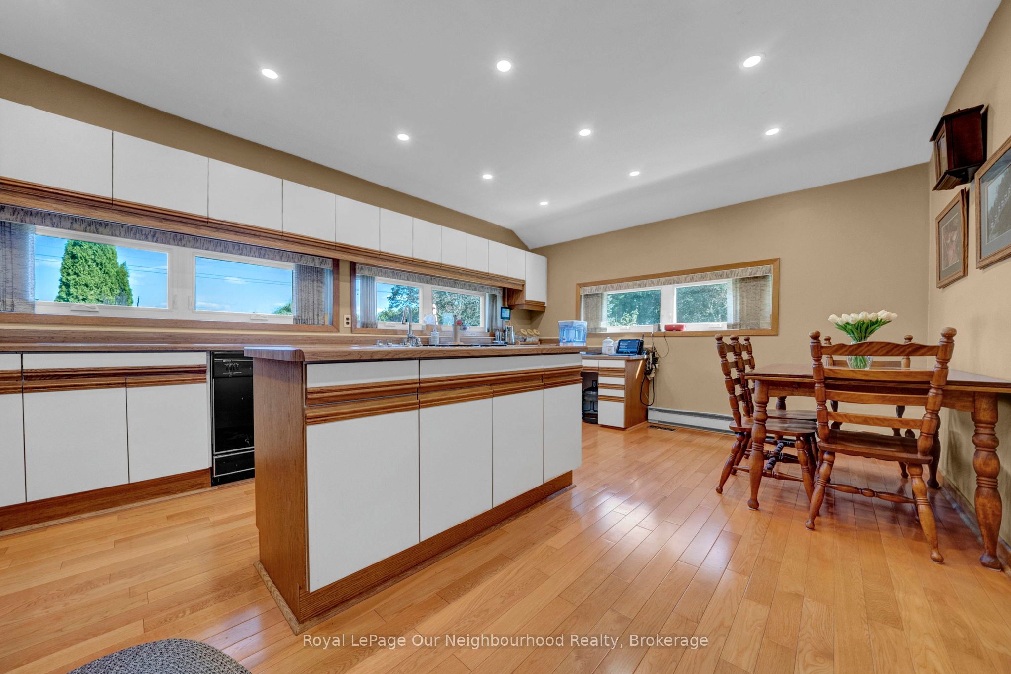 9 Columbus Street S, Kawartha Lakes, ON K9V 0J9 photo 5