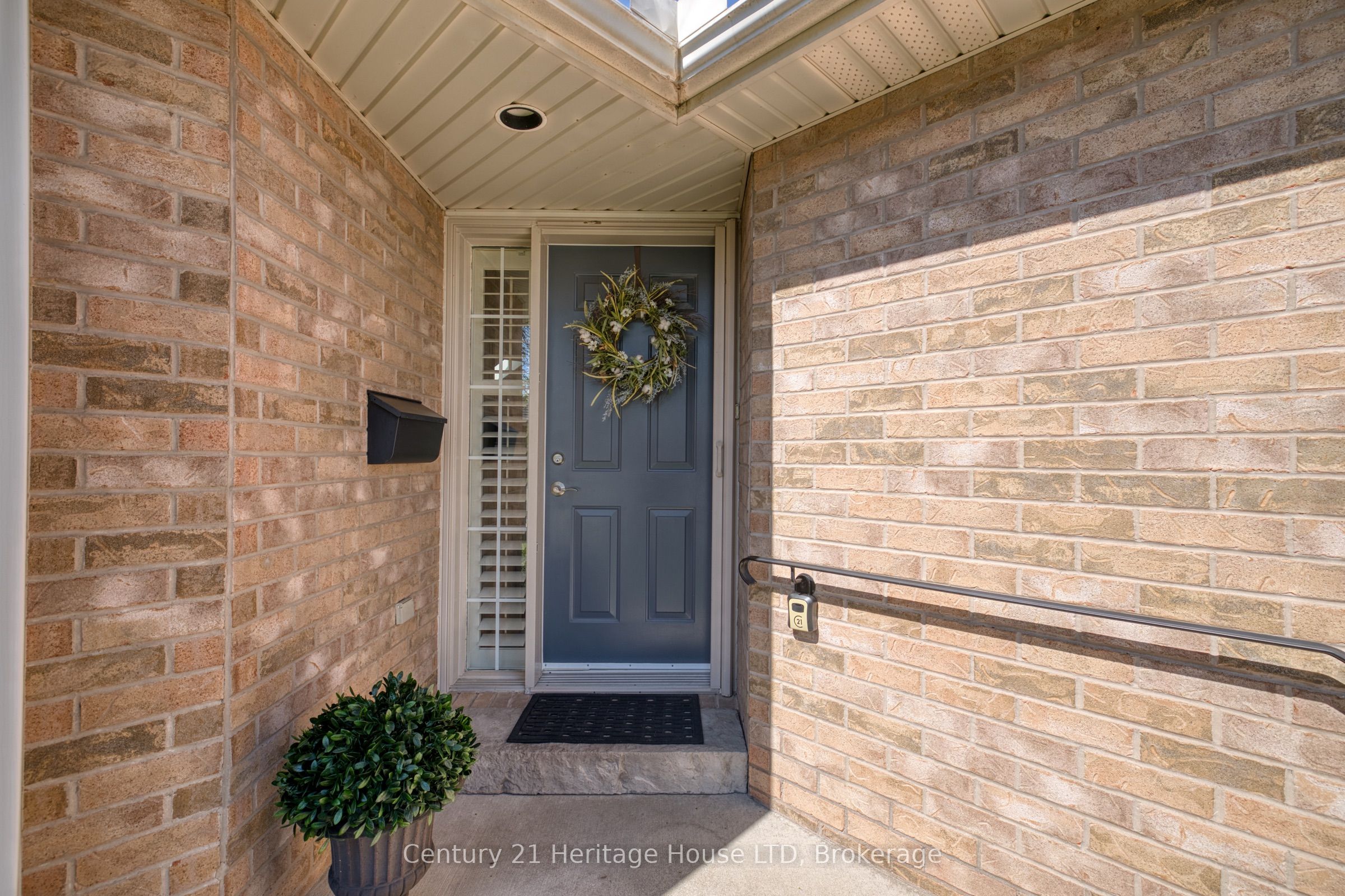 1439 Niagara Stone Road 4, Niagara-on-the-Lake, ON L0S 1J0 photo 4