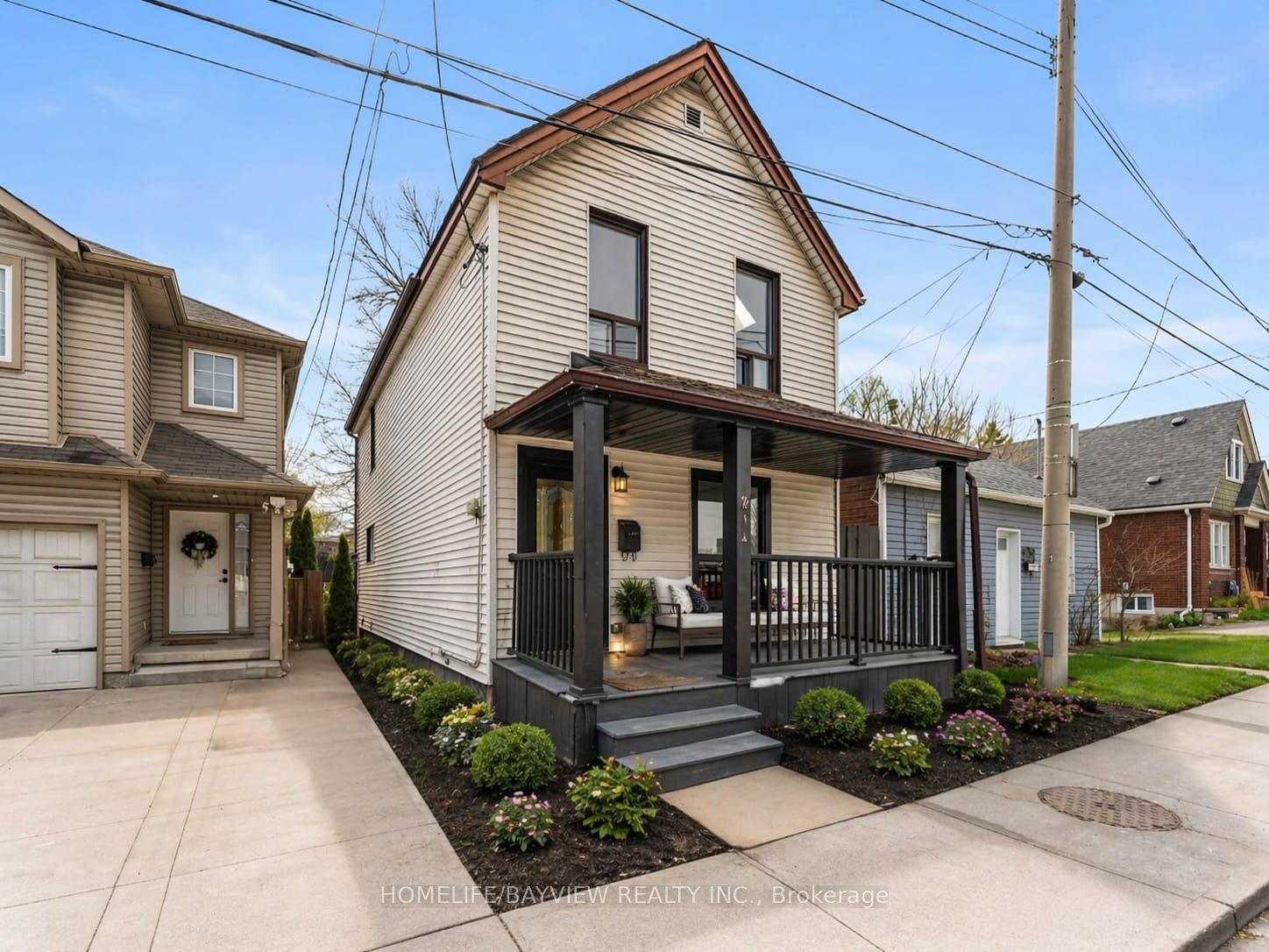 214 Burlington Street E, Hamilton, ON L8L 4H1