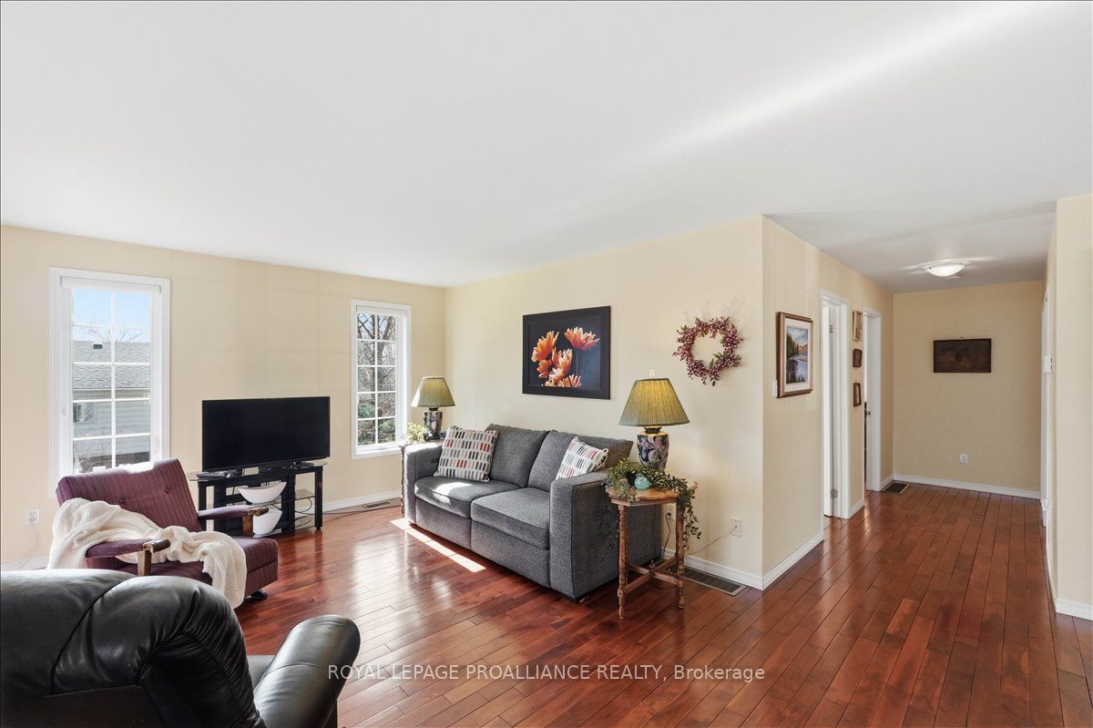 52 Horace Avenue, Centre Hastings, ON K0K 2K0 photo 4