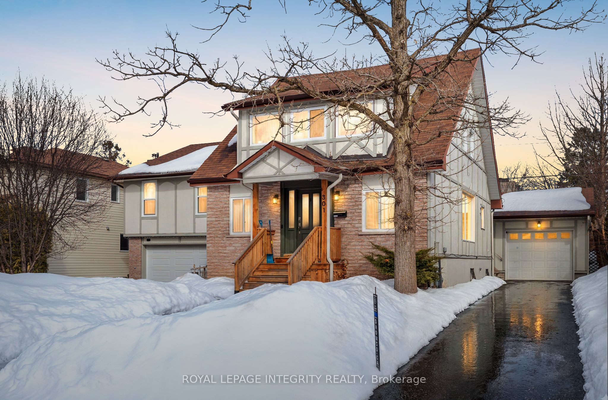 301 Zephyr Avenue, Britannia - Lincoln Heights and Area, ON K2B 5Z7 photo 3