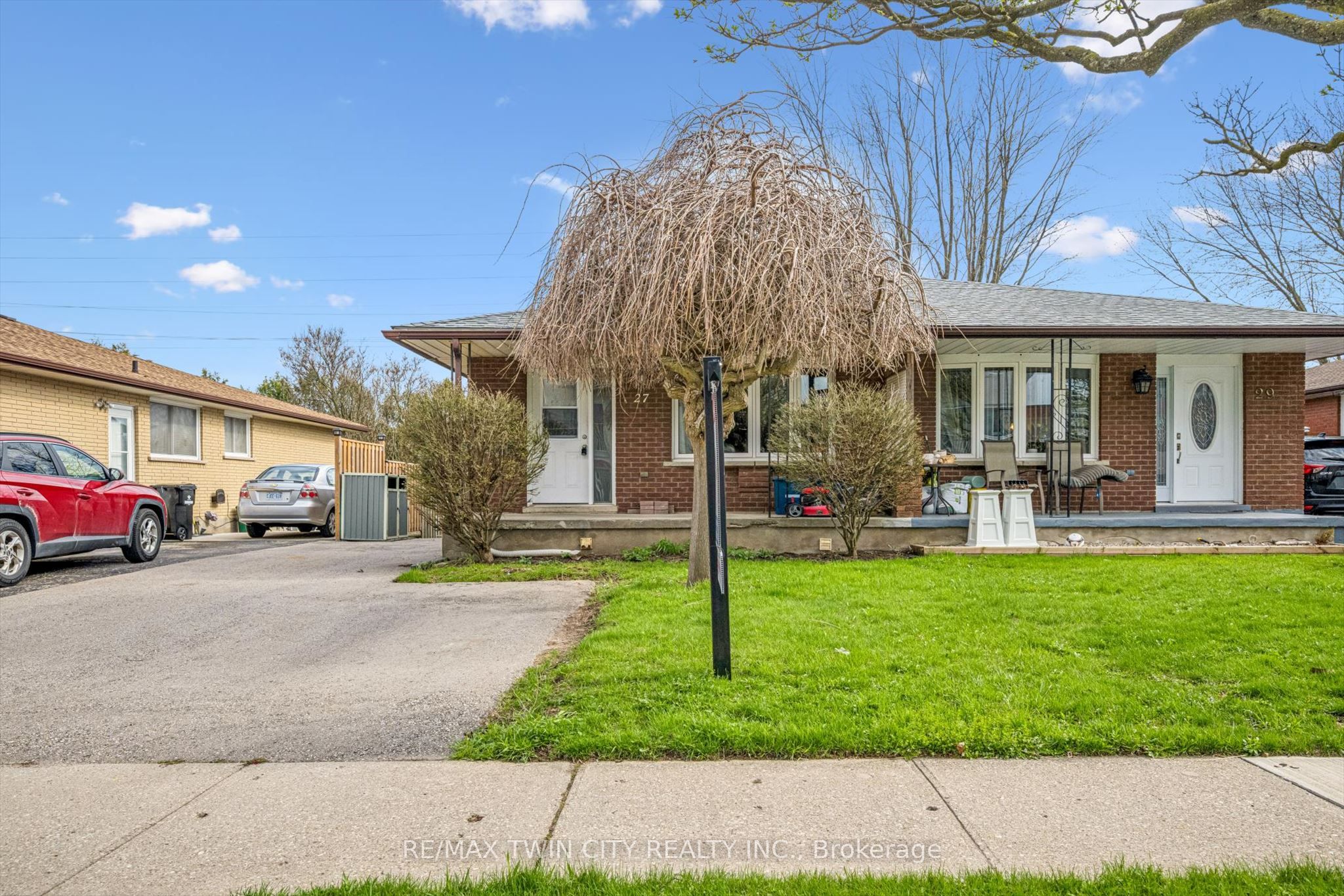 27 Vicmount Drive, Kitchener, ON N2M 2A2