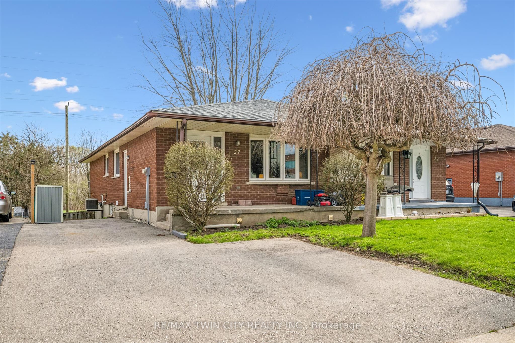 27 Vicmount Drive, Kitchener, ON N2M 2A2 photo 3