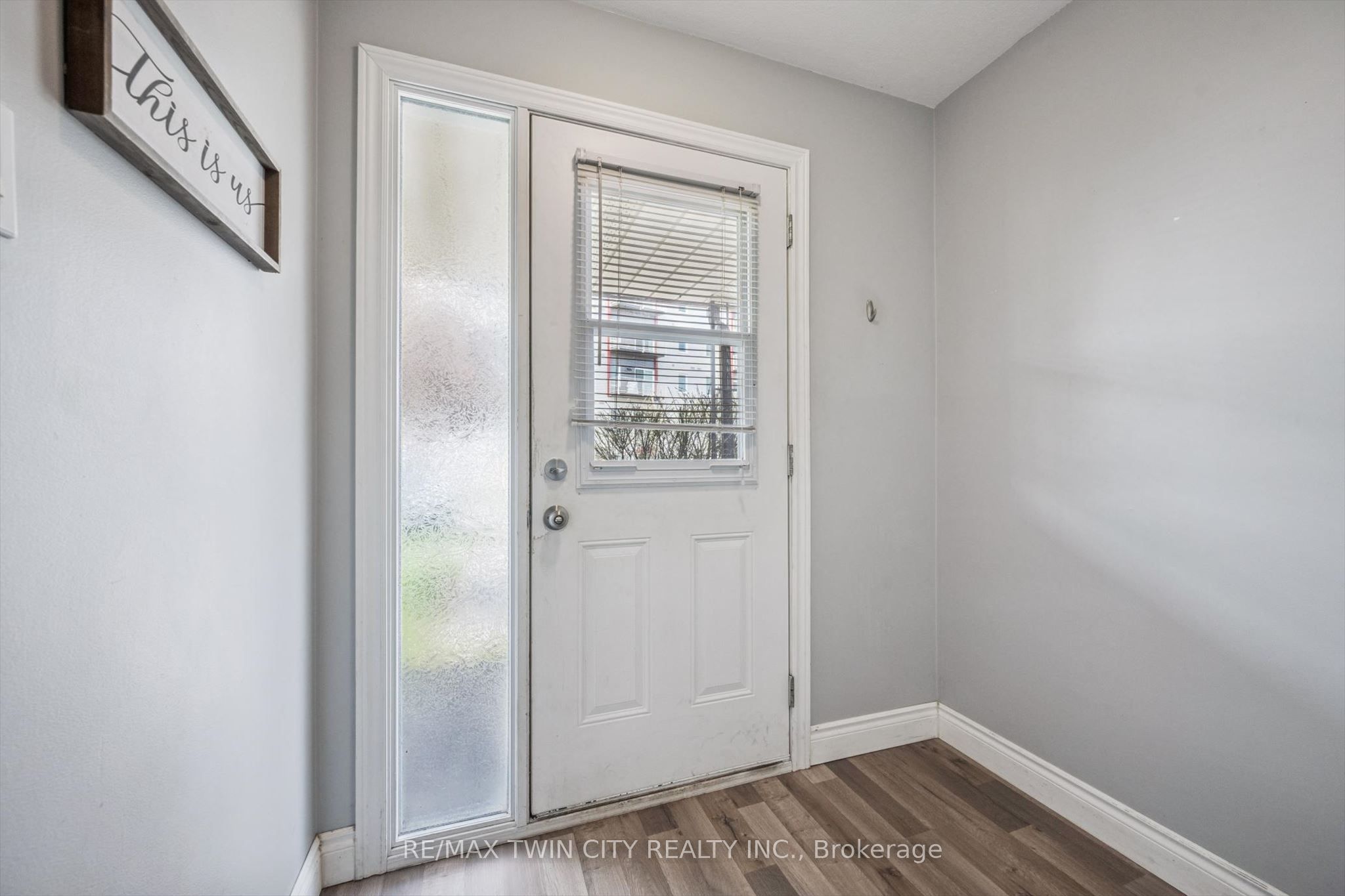 27 Vicmount Drive, Kitchener, ON N2M 2A2 photo 5