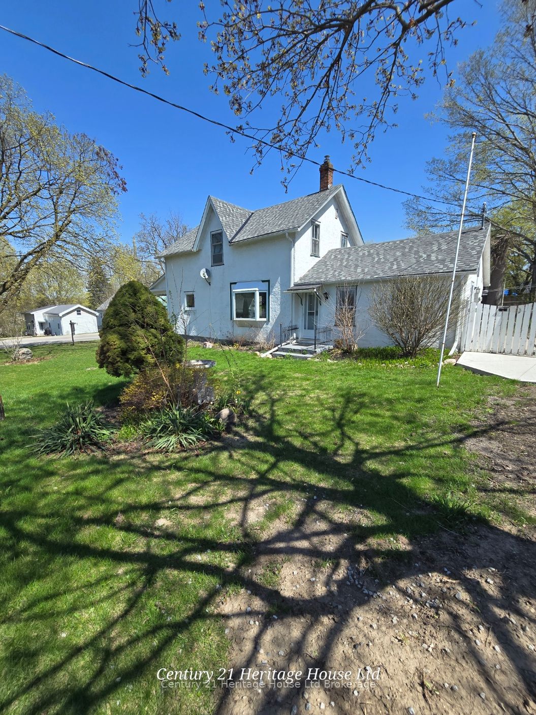 152 Charles Street E, Ingersoll, ON N5C 1K2 photo 3