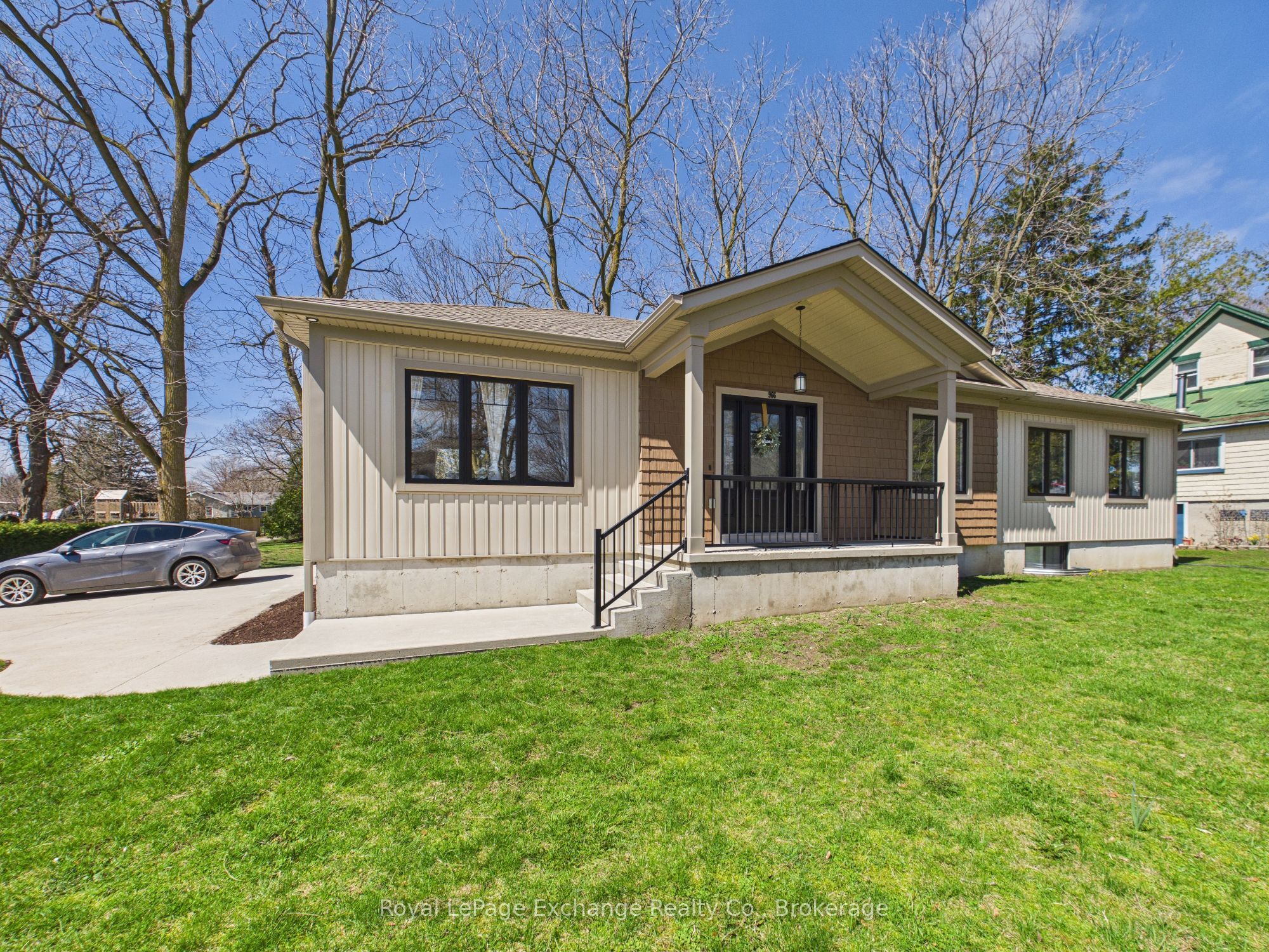 966A Charles Street, Kincardine, ON N2Z 2C3