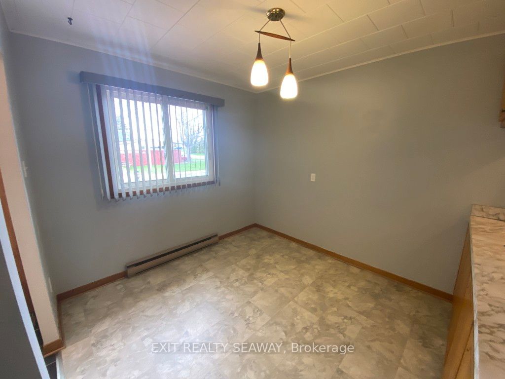 1311 Walton Street, Cornwall, ON K6H 1V5 photo 5