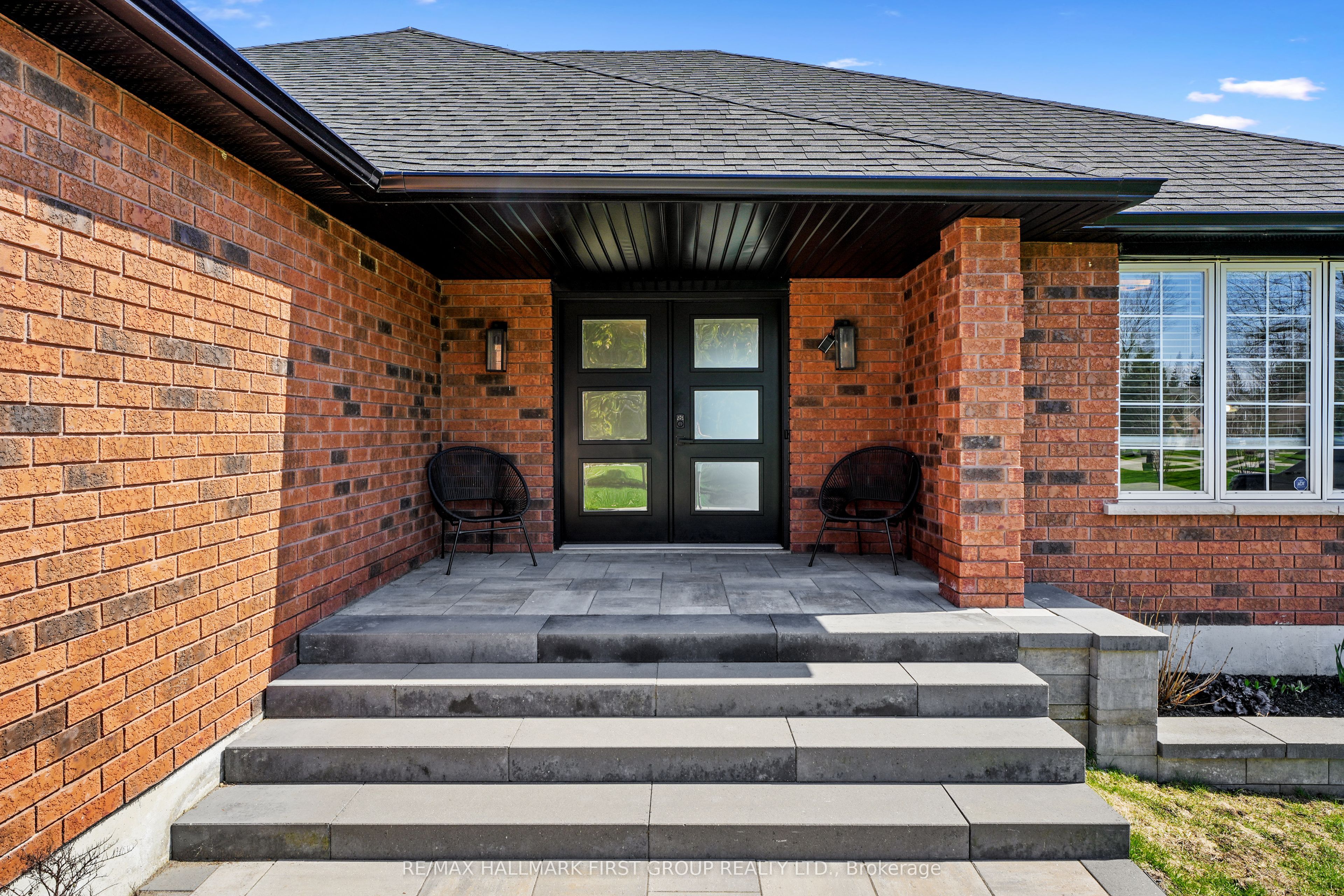 75 East House Crescent, Cobourg, ON K9A 5K3 photo 3