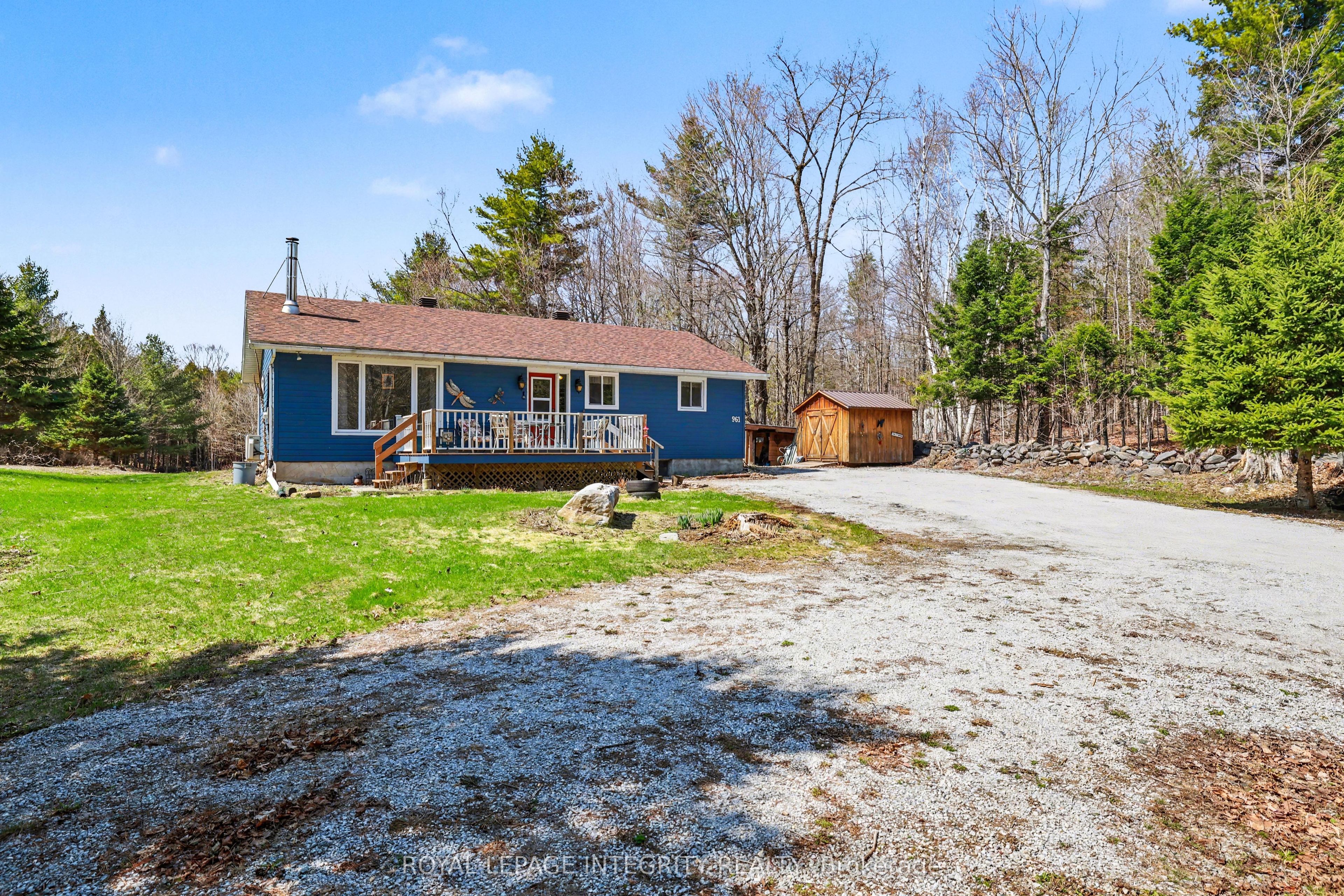 961 11th Concession Road, Lanark Highlands, ON K0G 1M0