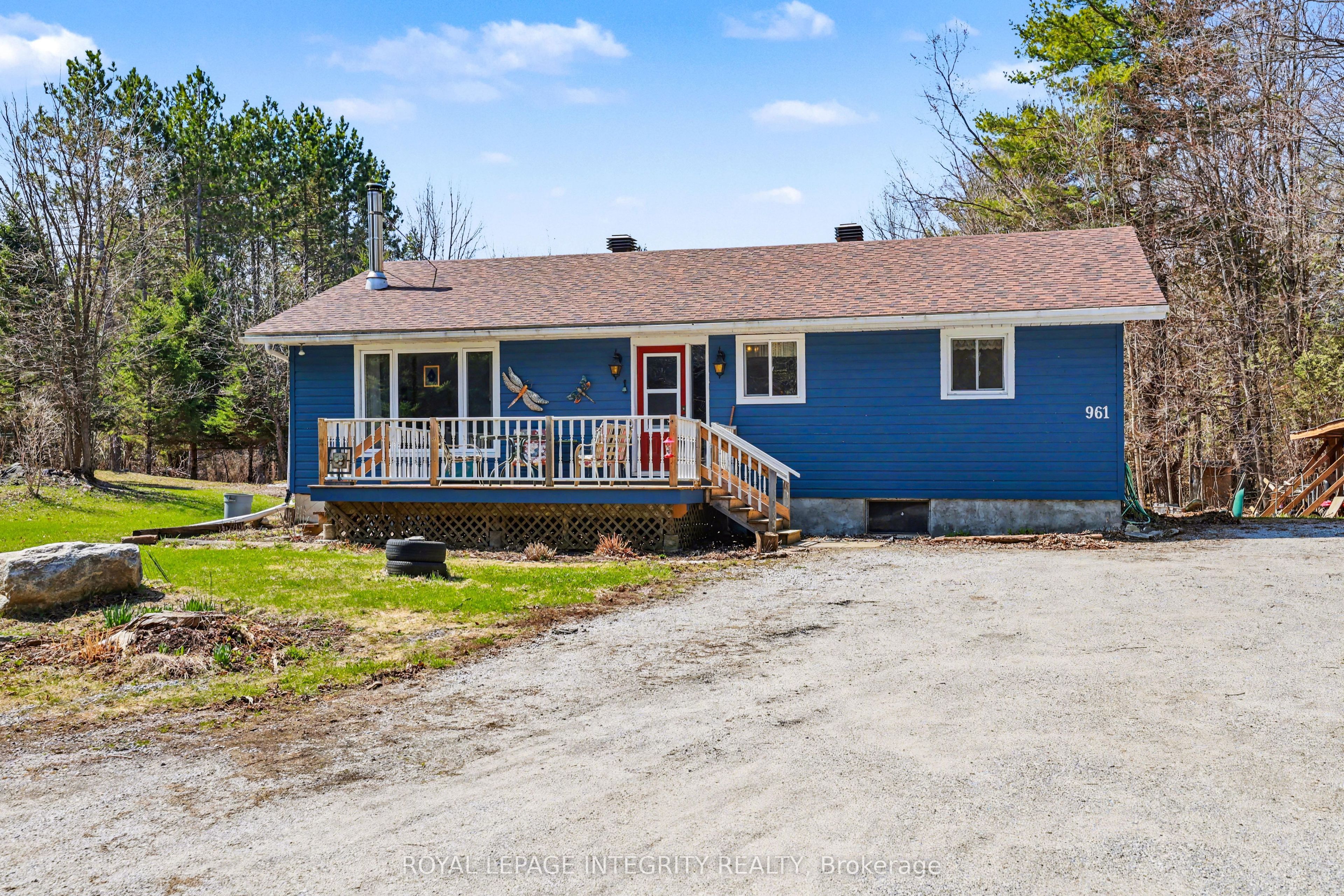 961 11th Concession Road, Lanark Highlands, ON K0G 1M0 photo 5