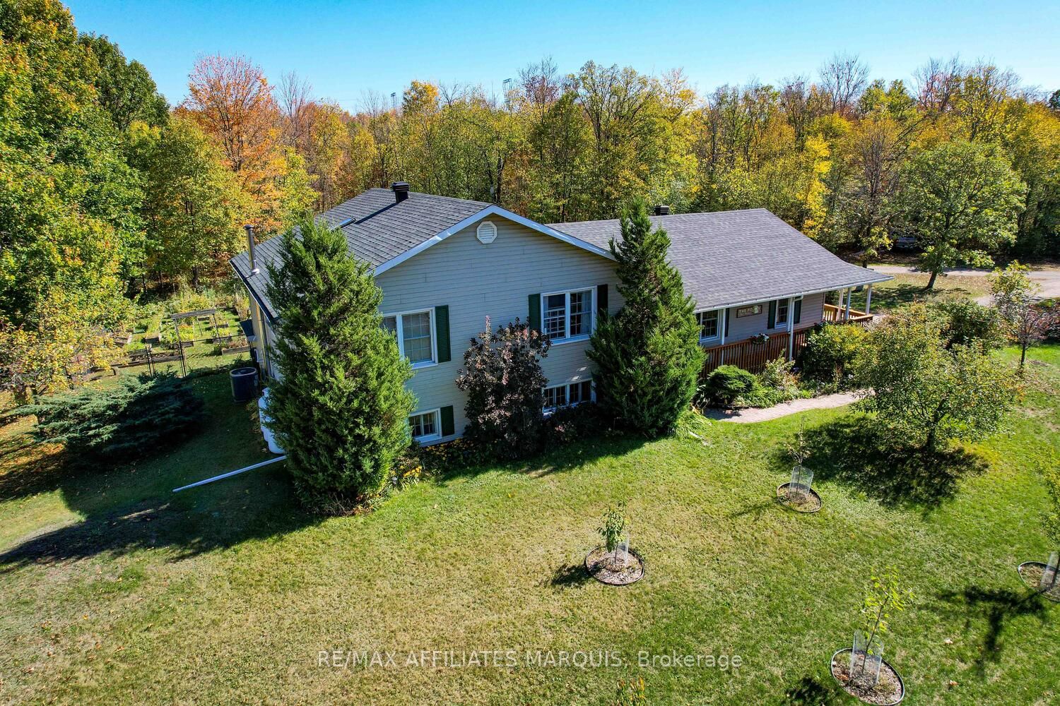 193 Kellys Road, Rideau Lakes, ON K7A 4S5 photo 2