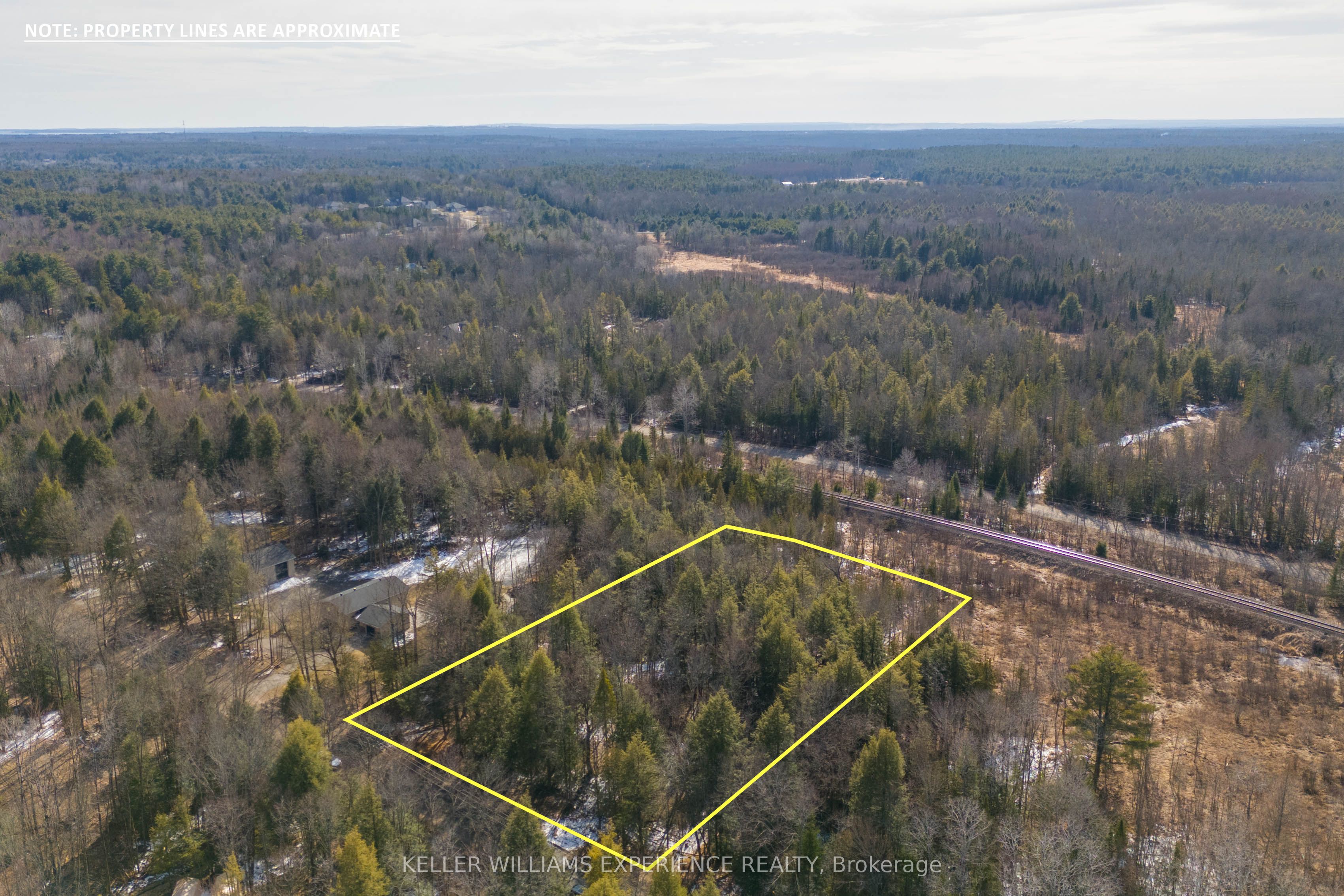 1042 Art Crisp Road, Gravenhurst, ON P0E 1N0