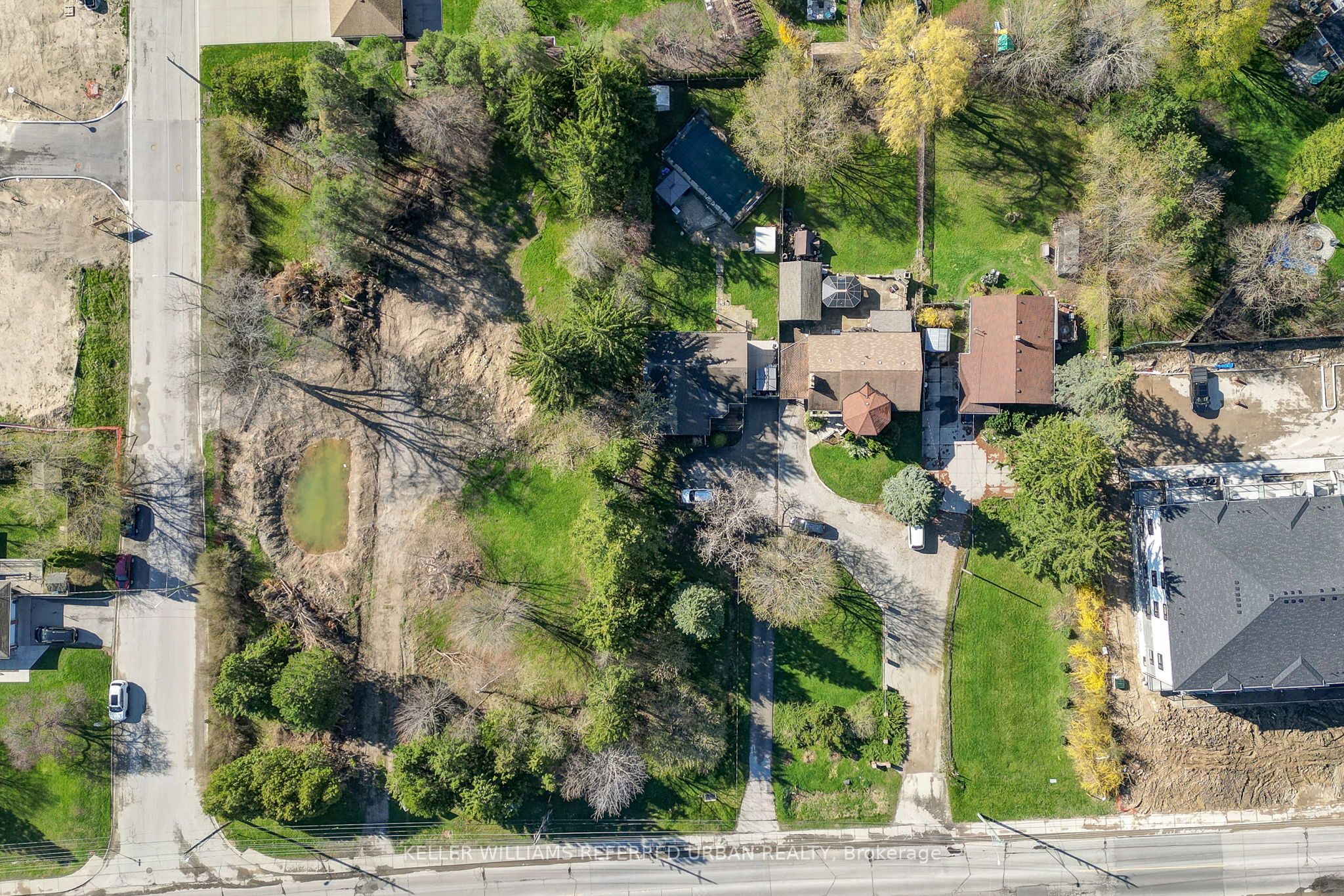 610 Commissioners Road W, London South, ON N6K 1B8 photo 5