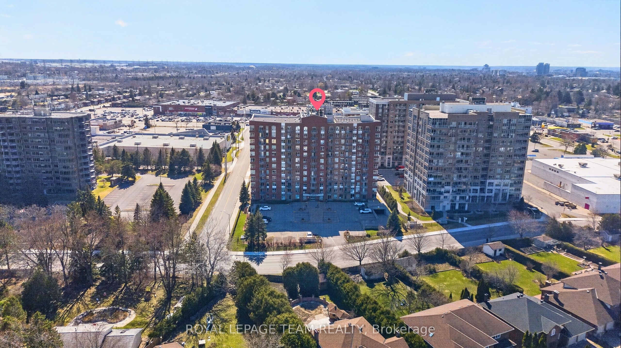120 Grant Carman Drive 811, Cityview - Parkwoods Hills - Rideau Shore, ON K2E 1C8 photo 2