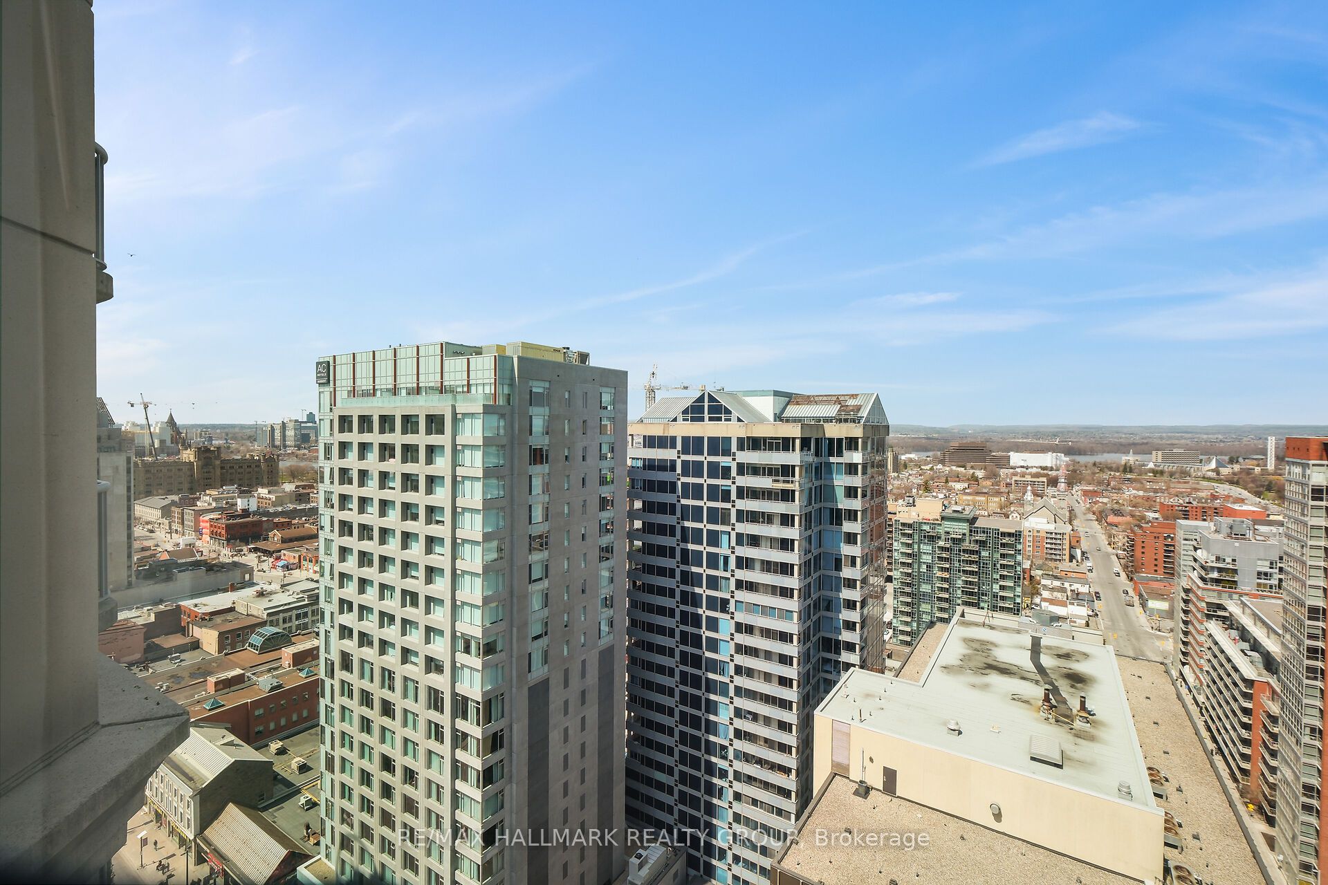 234 Rideau Street 2404, Lower Town - Sandy Hill, ON K1N 0A9 photo 2