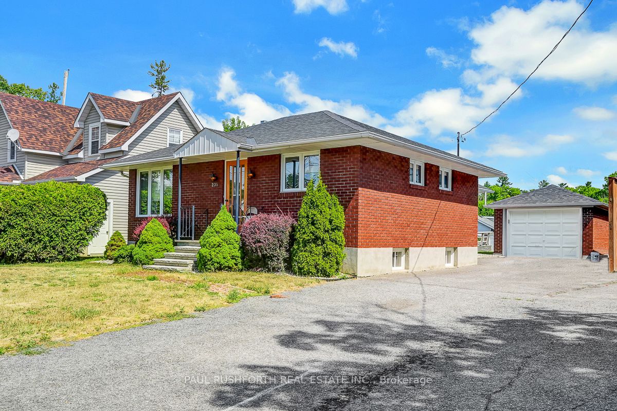 235 Elgin Street W, Arnprior, ON K7S 1P4