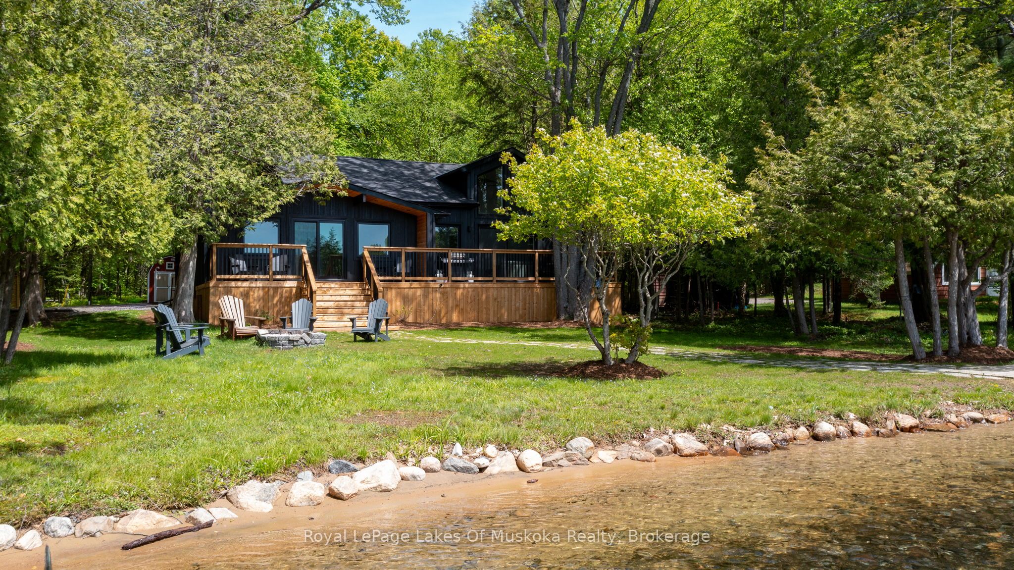 2324 Highway 141 21, Muskoka Lakes, ON P0B 1M0 photo 2