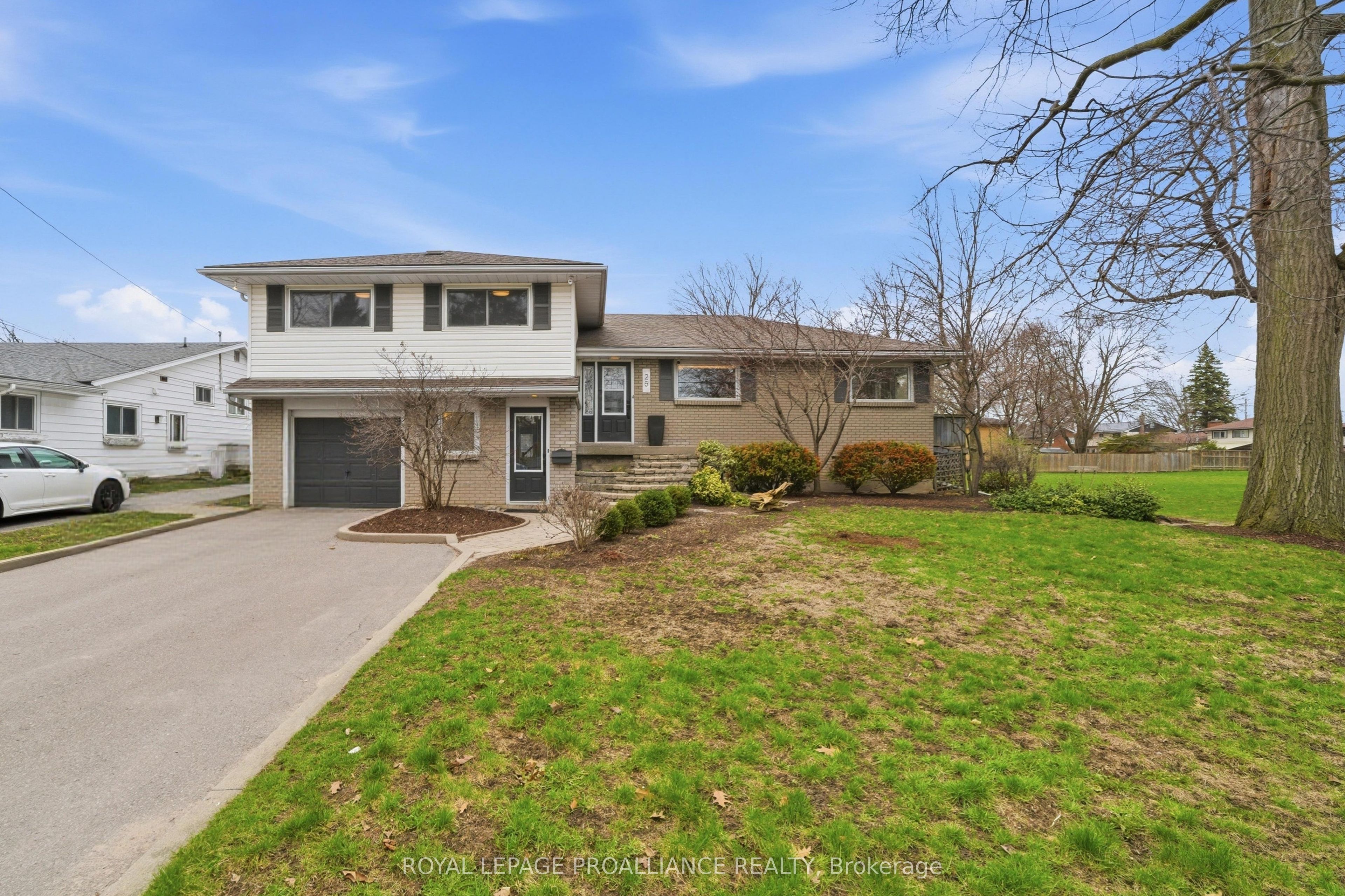 25 Southwood Crescent, Belleville, ON K8N 1X4 photo 4