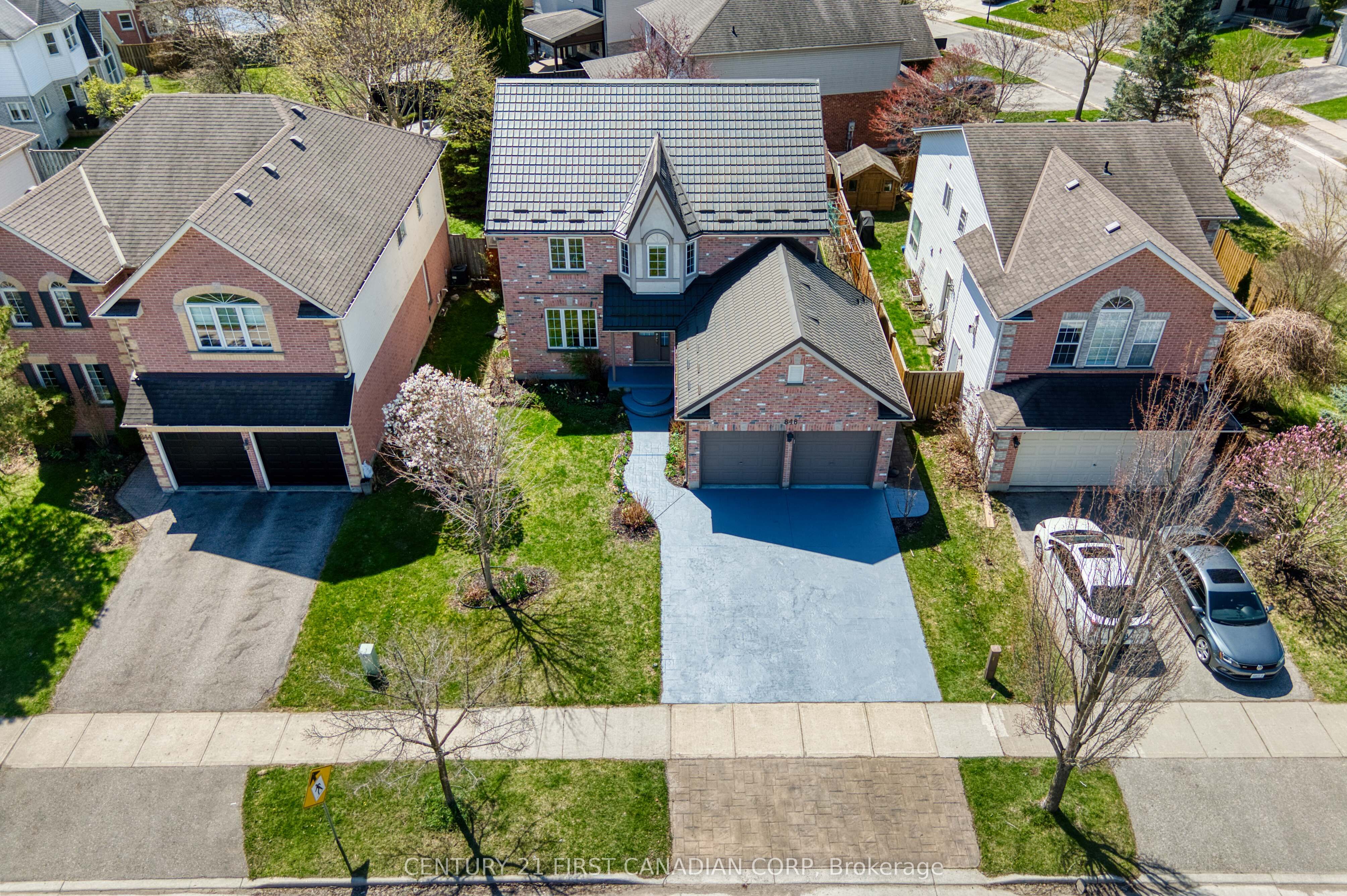 848 Guildwood Boulevard, London North, ON N6H 5E4 photo 3