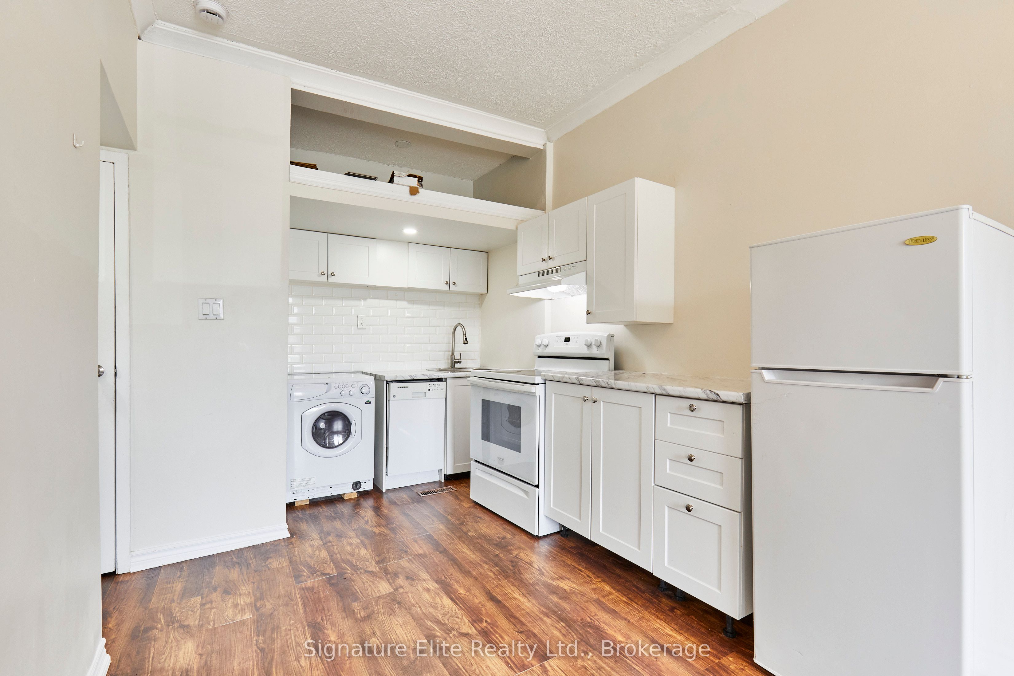 363 Barton Street E 1, Hamilton, ON L8L 2X8 photo 2