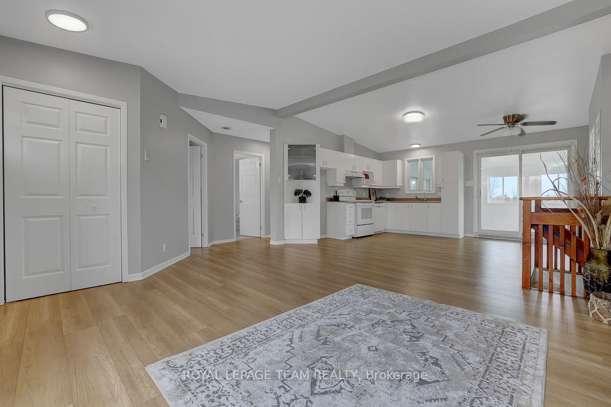 8055 County Rd. 44 Road, Edwardsburgh/Cardinal, ON K0E 1X0 photo 5