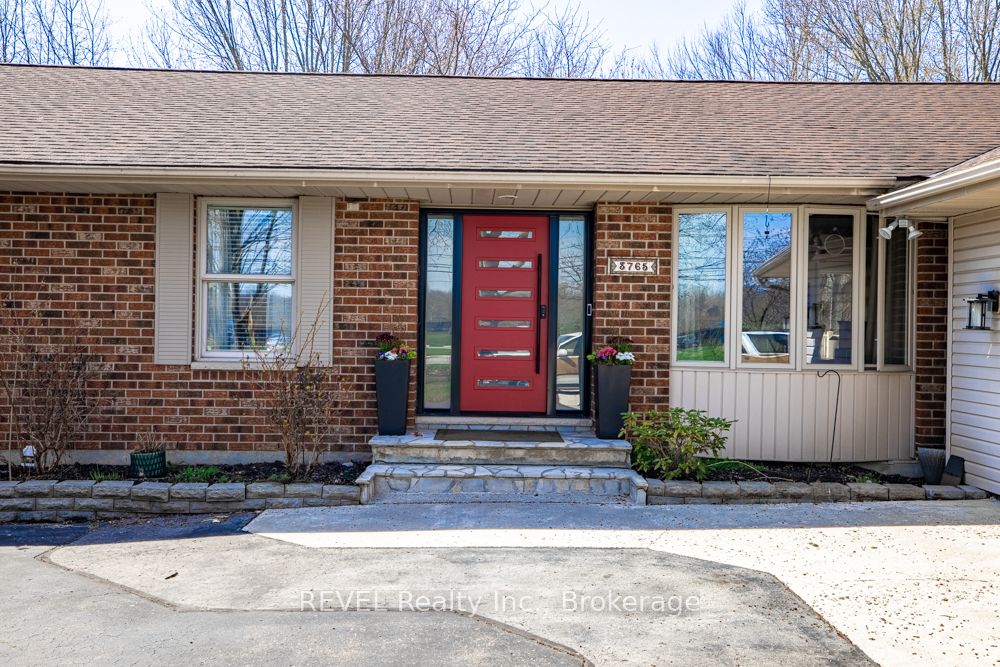 3765 Rebstock Road, Fort Erie, ON L0S 1B0 photo 2