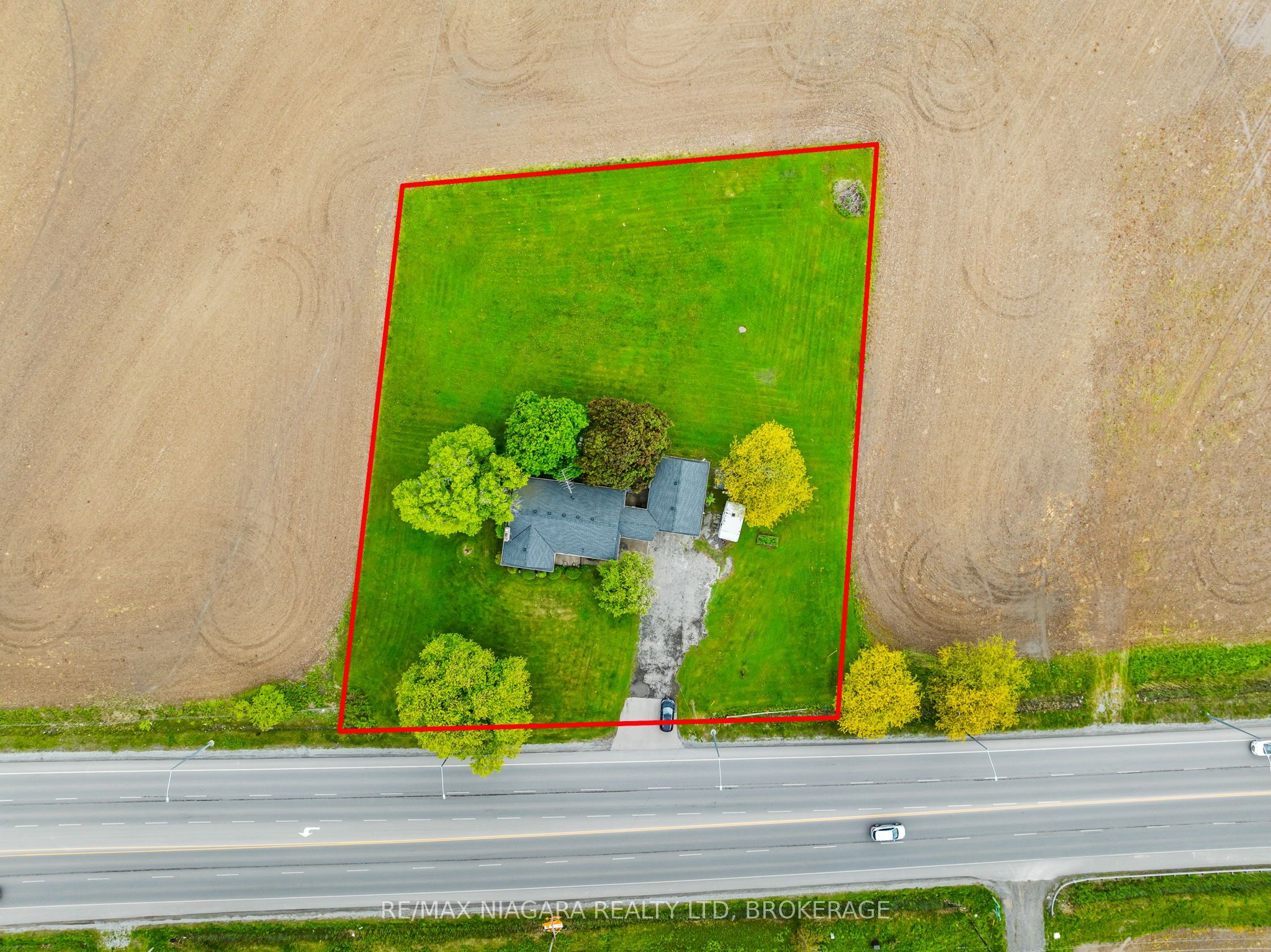 2152 Hwy 20, Thorold, ON L2V 5S4