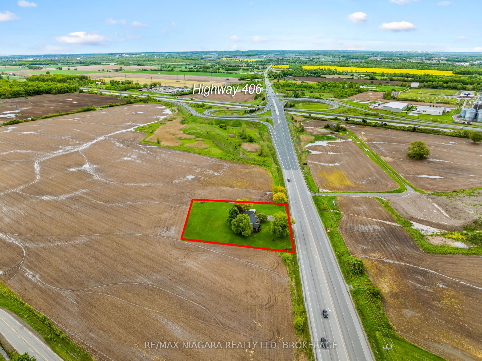 2152 Hwy 20, Thorold, ON L2V 5S4 photo 3