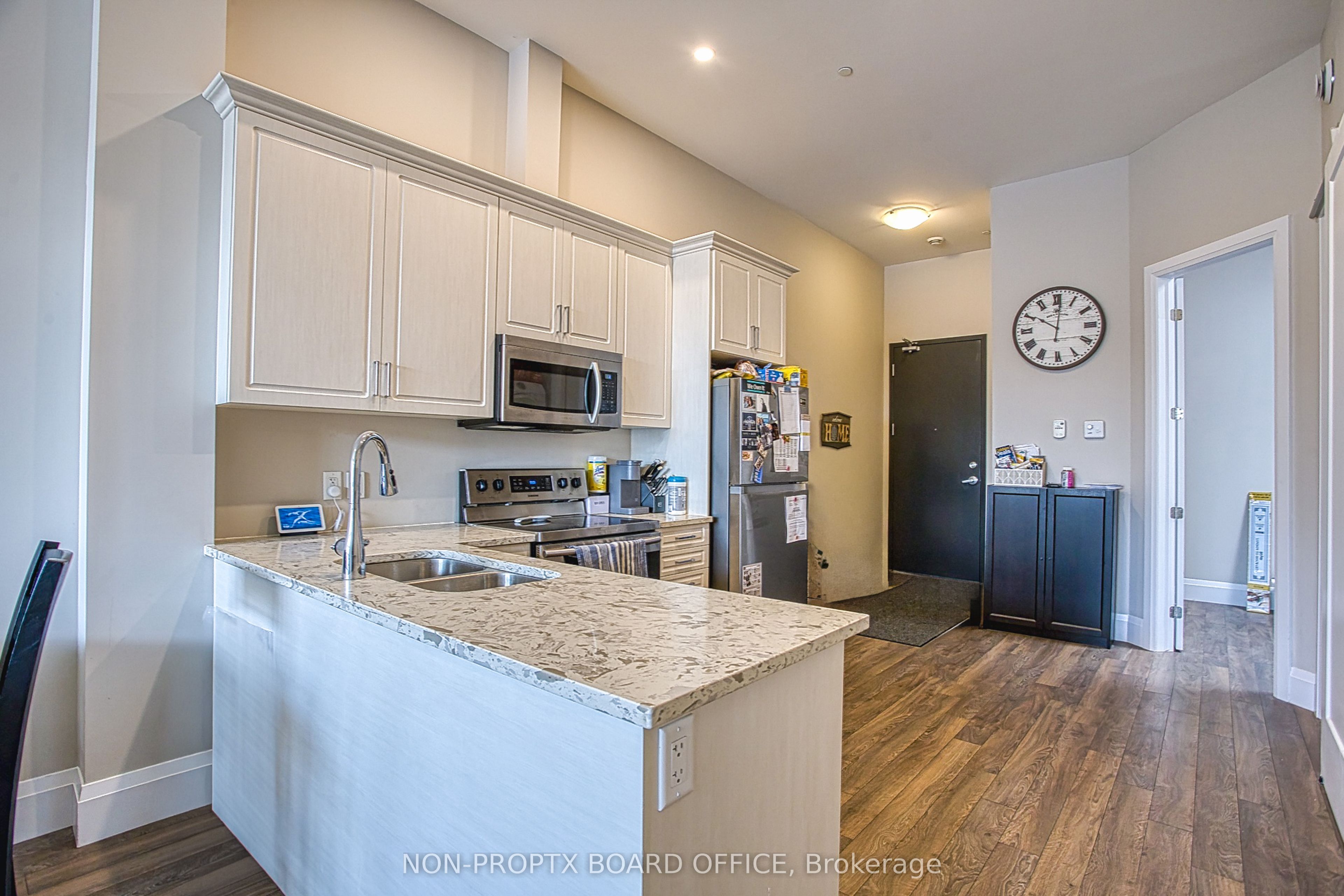 85 Morrell Street 215A, Brantford, ON N3T 4J6 photo 4