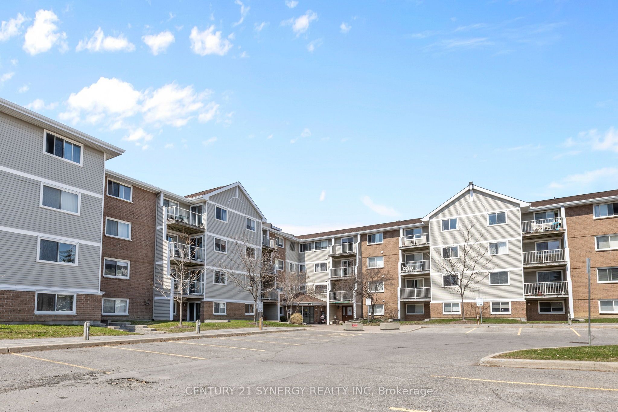 270 Brittany Road 118, Manor Park - Cardinal Glen and Area, ON K1K 4M3