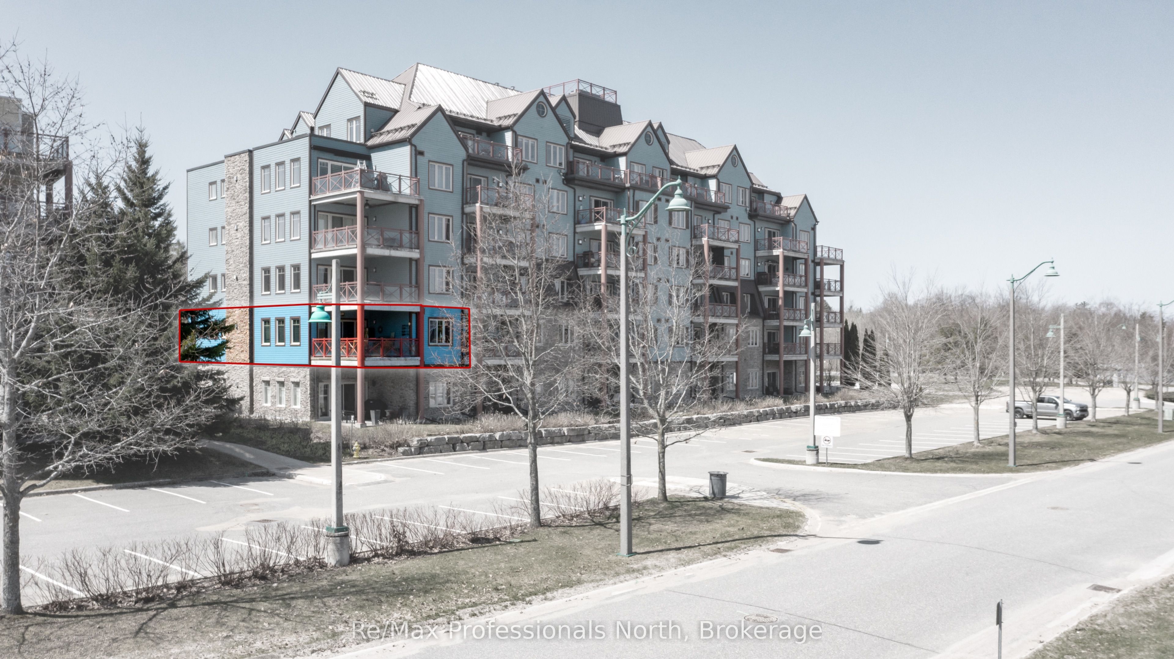 130 Steamship Bay Road 207, Gravenhurst, ON P1P 1Z9 photo 2