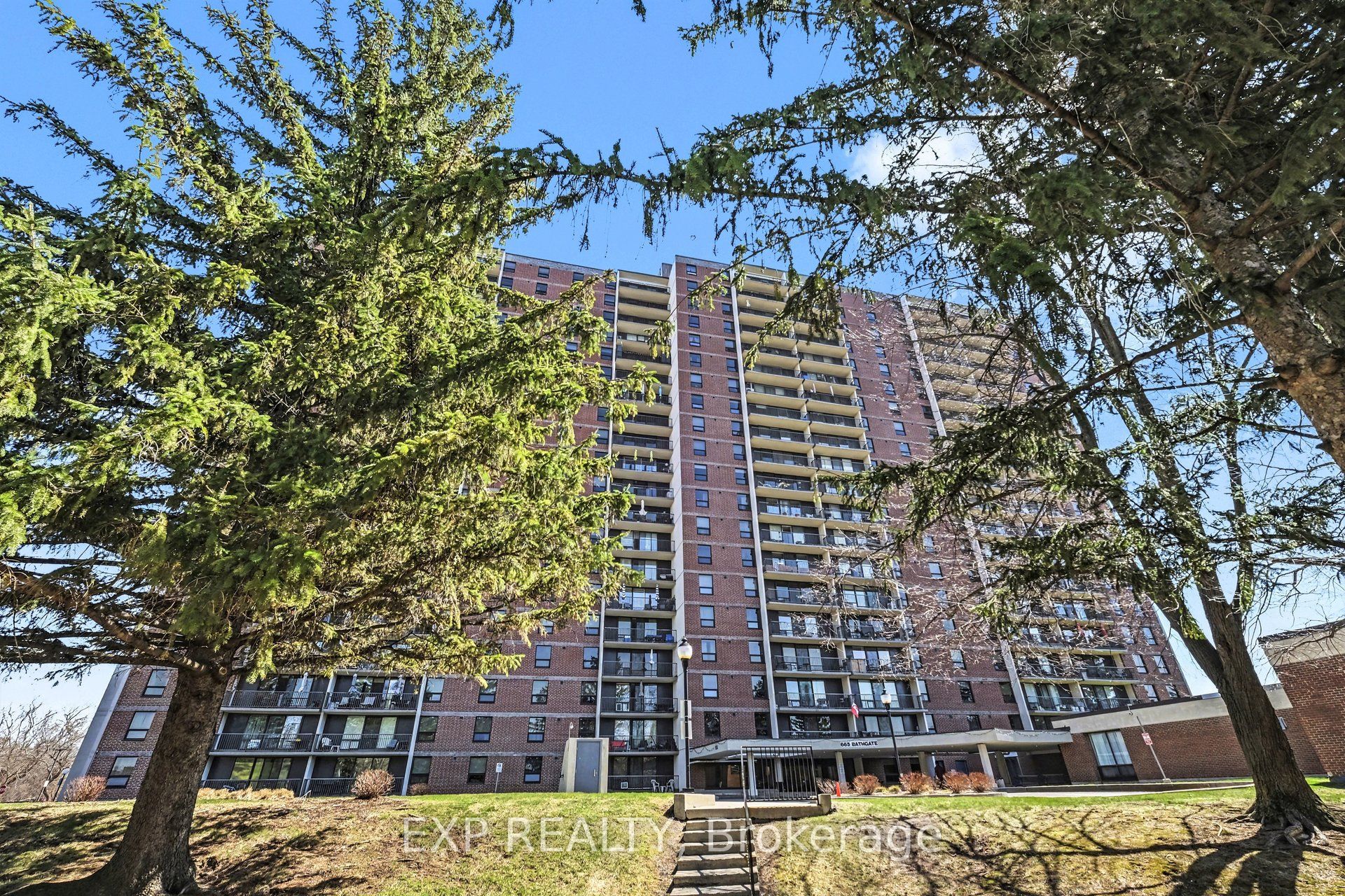 665 Bathgate Drive 1801, Overbrook - Castleheights and Area, ON K1K 3Y4 photo 5