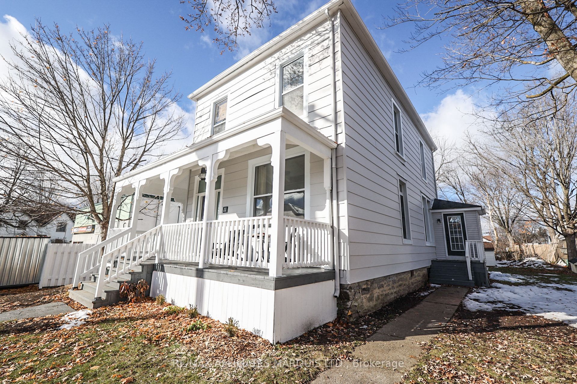 11 Elgin Street E, North Glengarry, ON K0C 1A0 photo 3