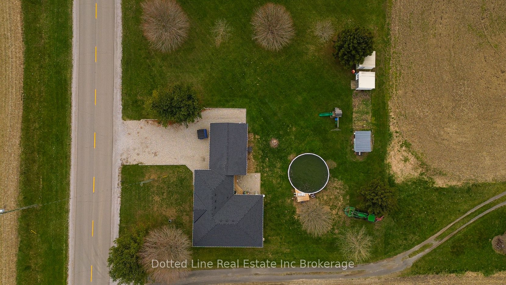 573 Norfolk County Rd 28 Road W, Norfolk, ON N0E 1G0 photo 3