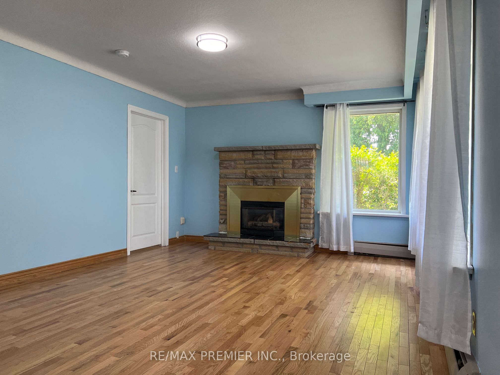 288 Scott Street Main Floor, St. Catharines, ON L2N 1J3 photo 5