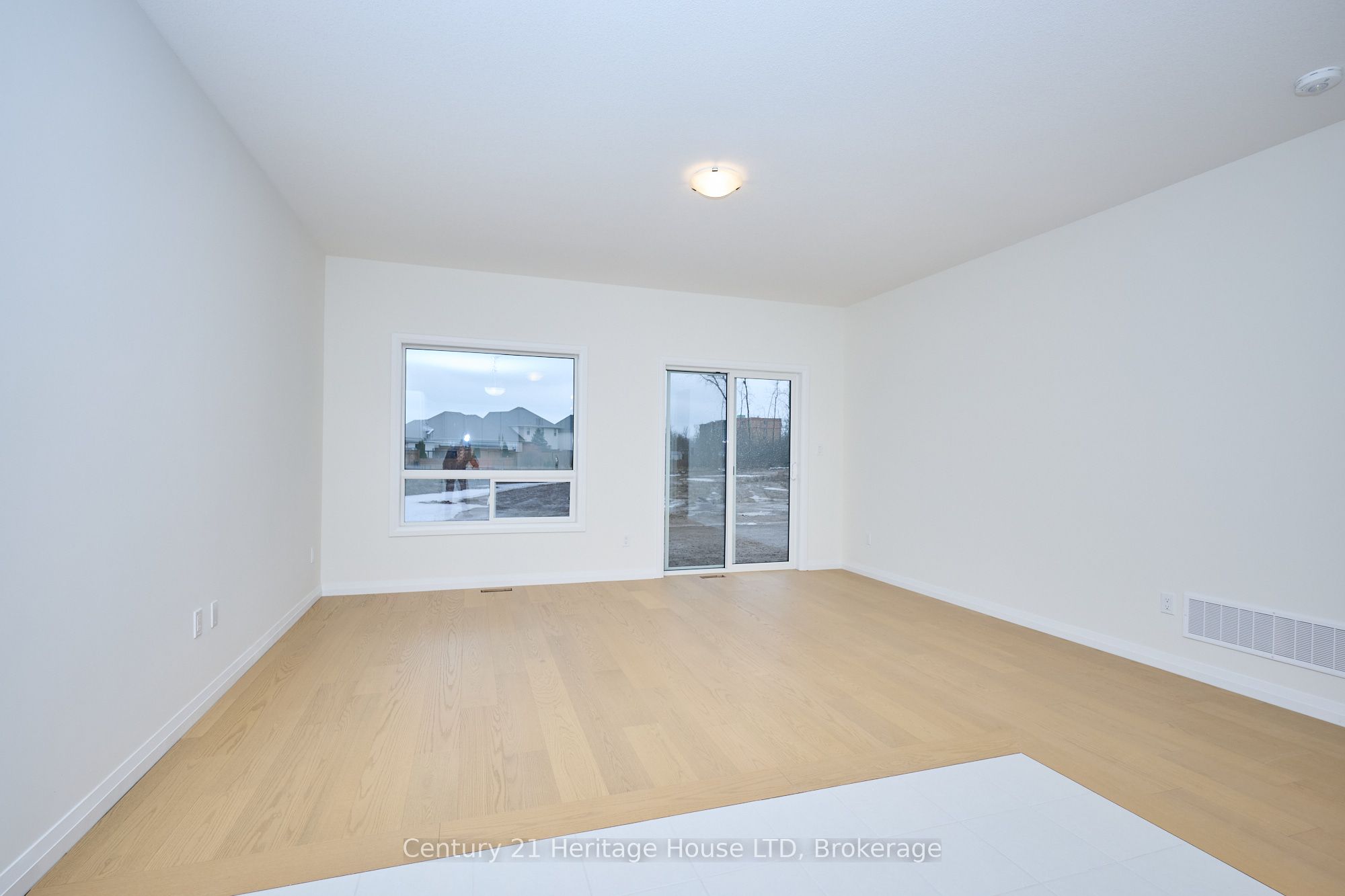 407 Louisa Street, Fort Erie, ON L2A 6T6 photo 3
