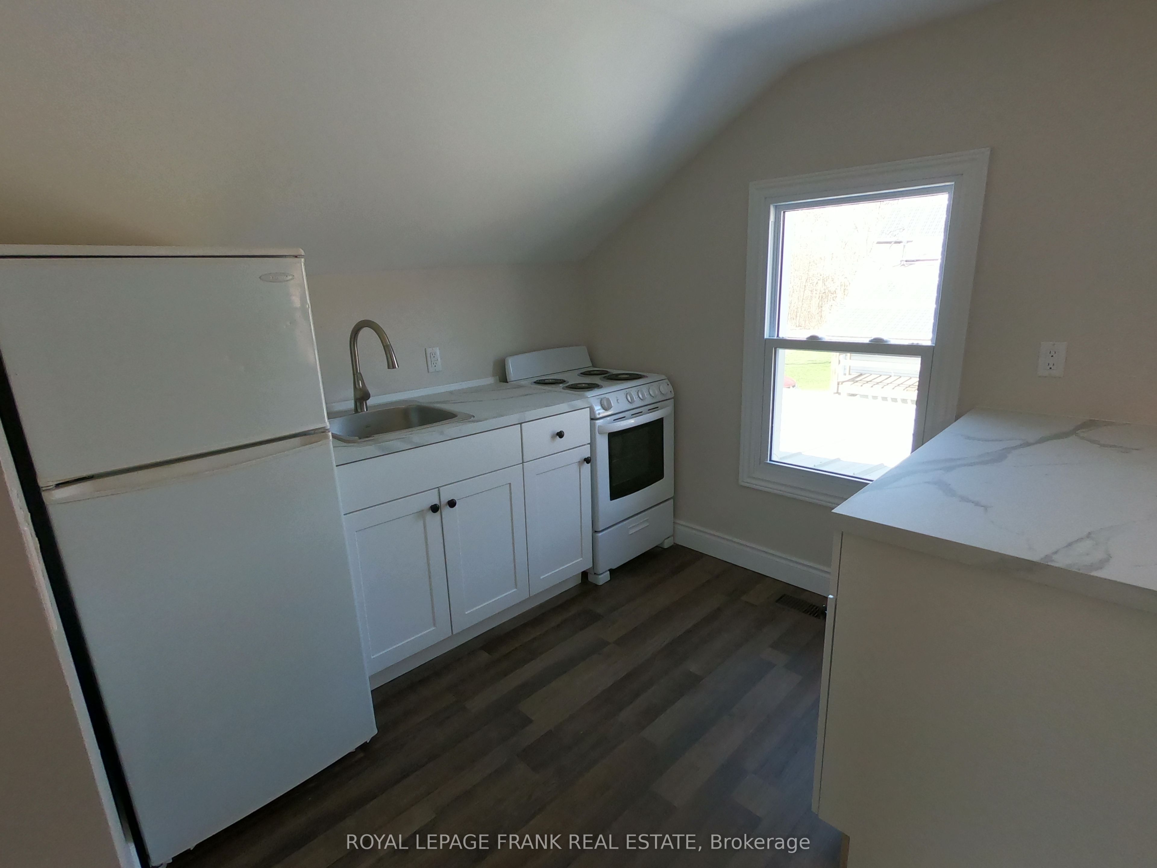 173 Stanley Street C, Quinte West, ON K8V 4W2 photo 5