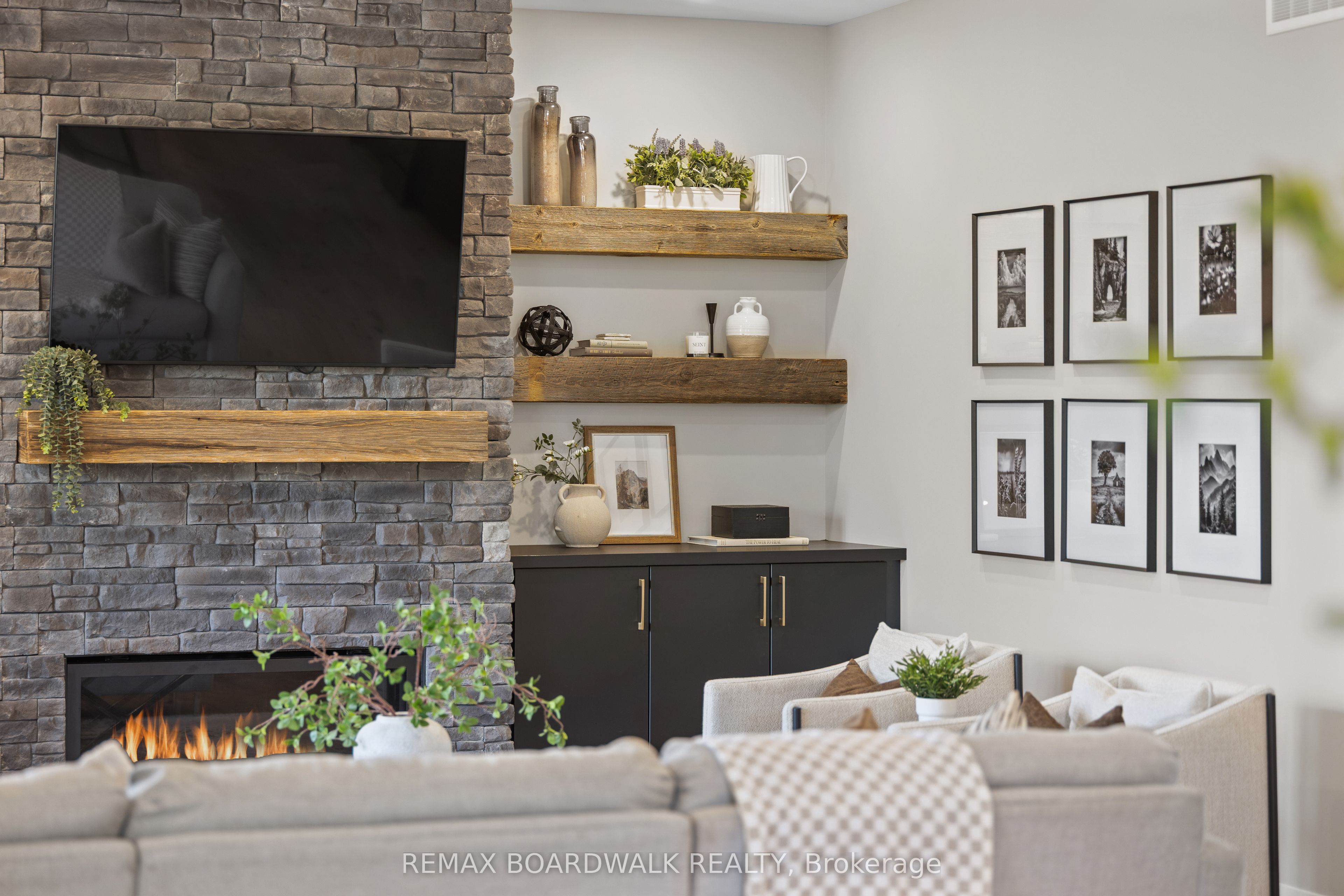 104 Stonewood Drive, Beckwith, ON K7C 3P2