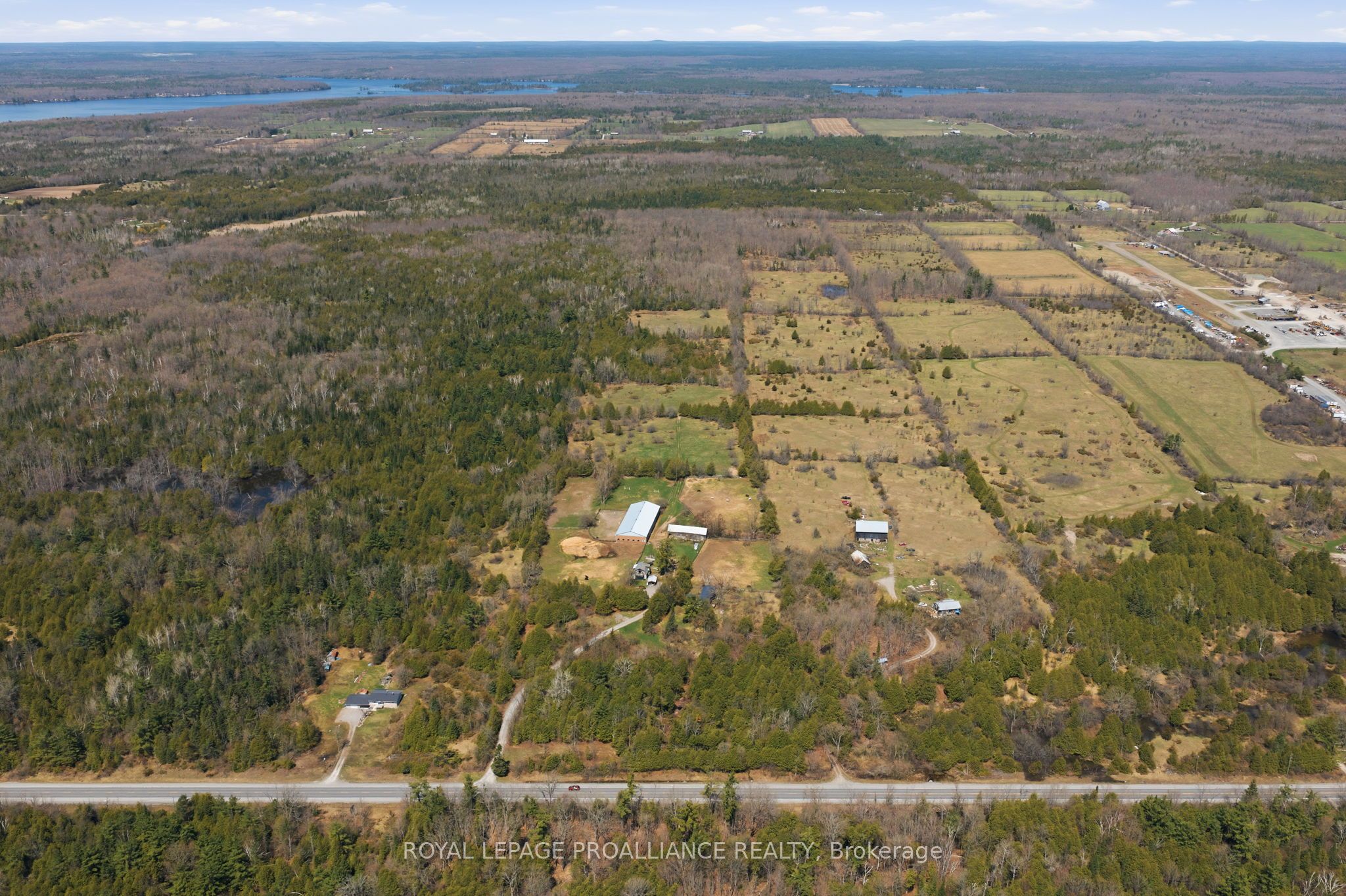 4046 Hwy 28, Selwyn, ON K0L 2H0 photo 3